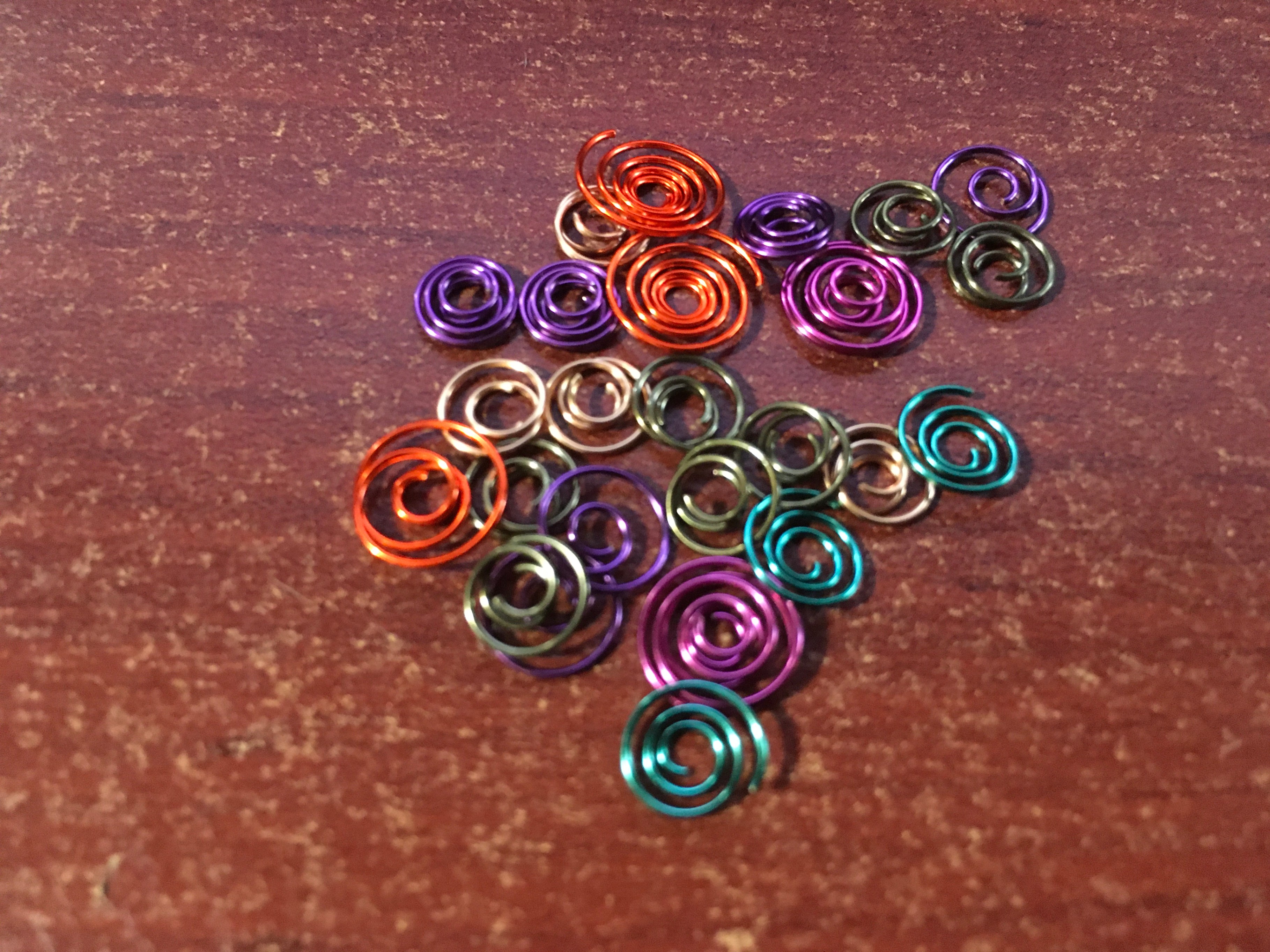Artistic Wire Swirls - Earth Tones - photo 5