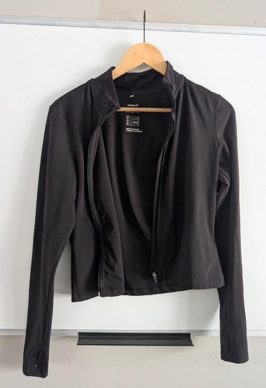 H&M. Activewear Jacket with SoftMove. Size M. Good condition - photo 2