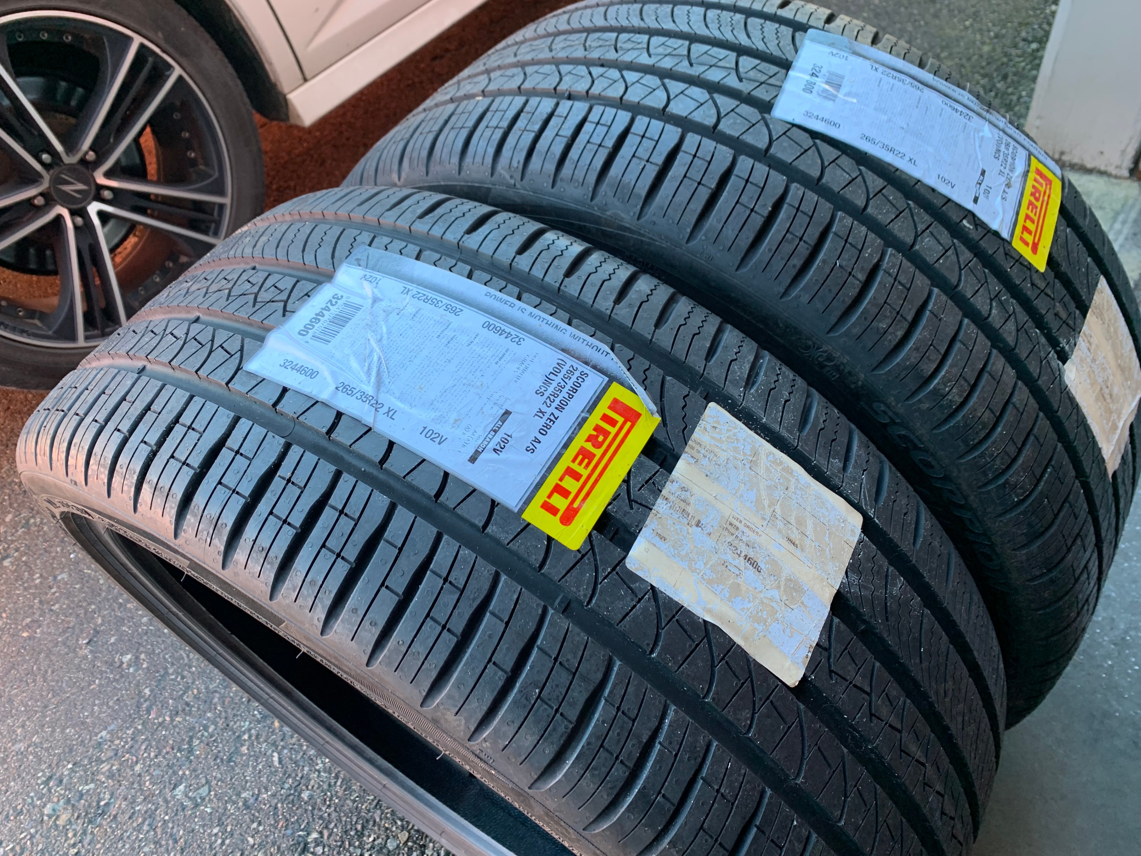 PAIR of Brand New 265/35/22 XL 102V M+S Pirelli scorpion Zero AS - photo 4