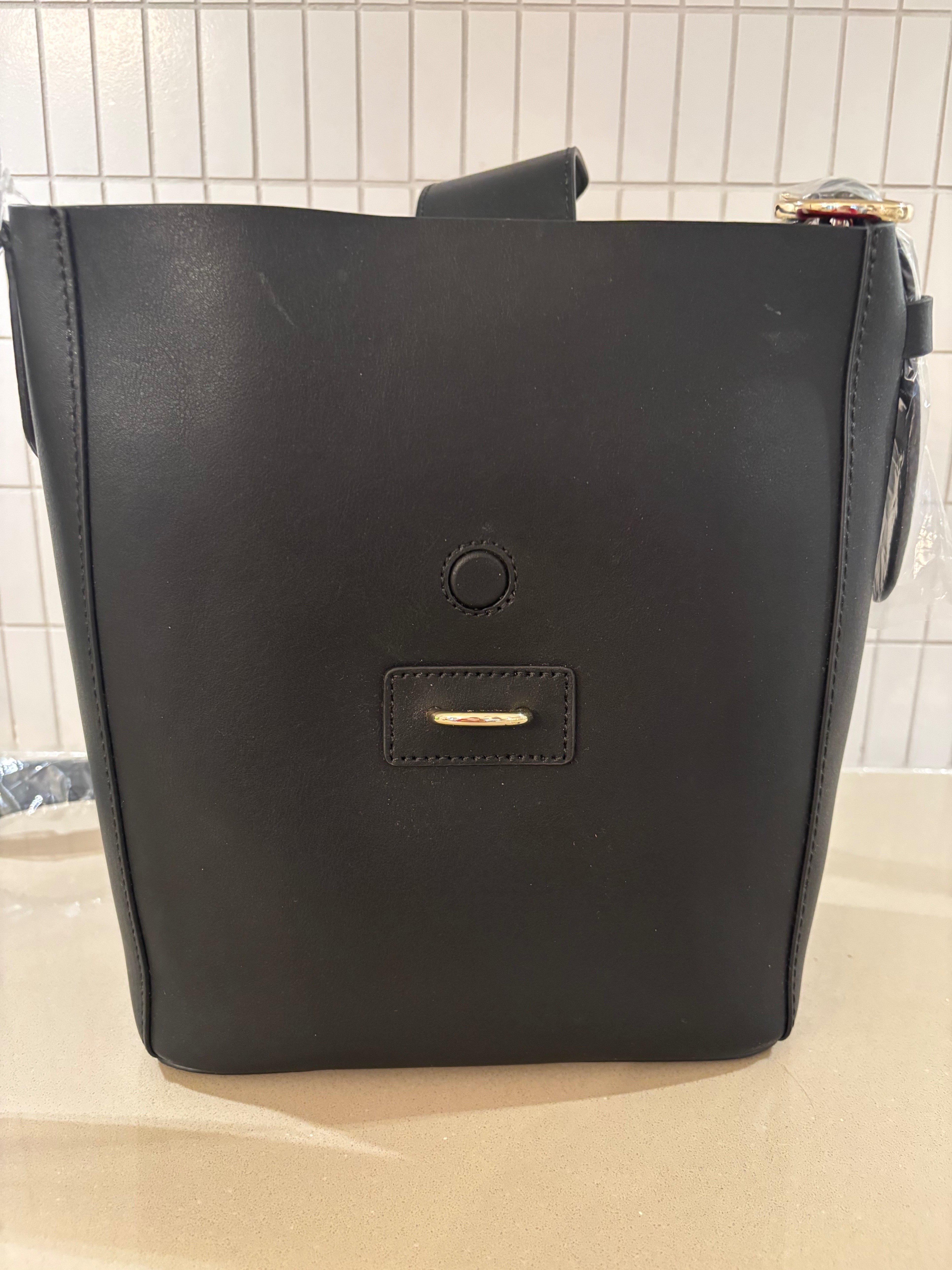Black leather structured bag, purse