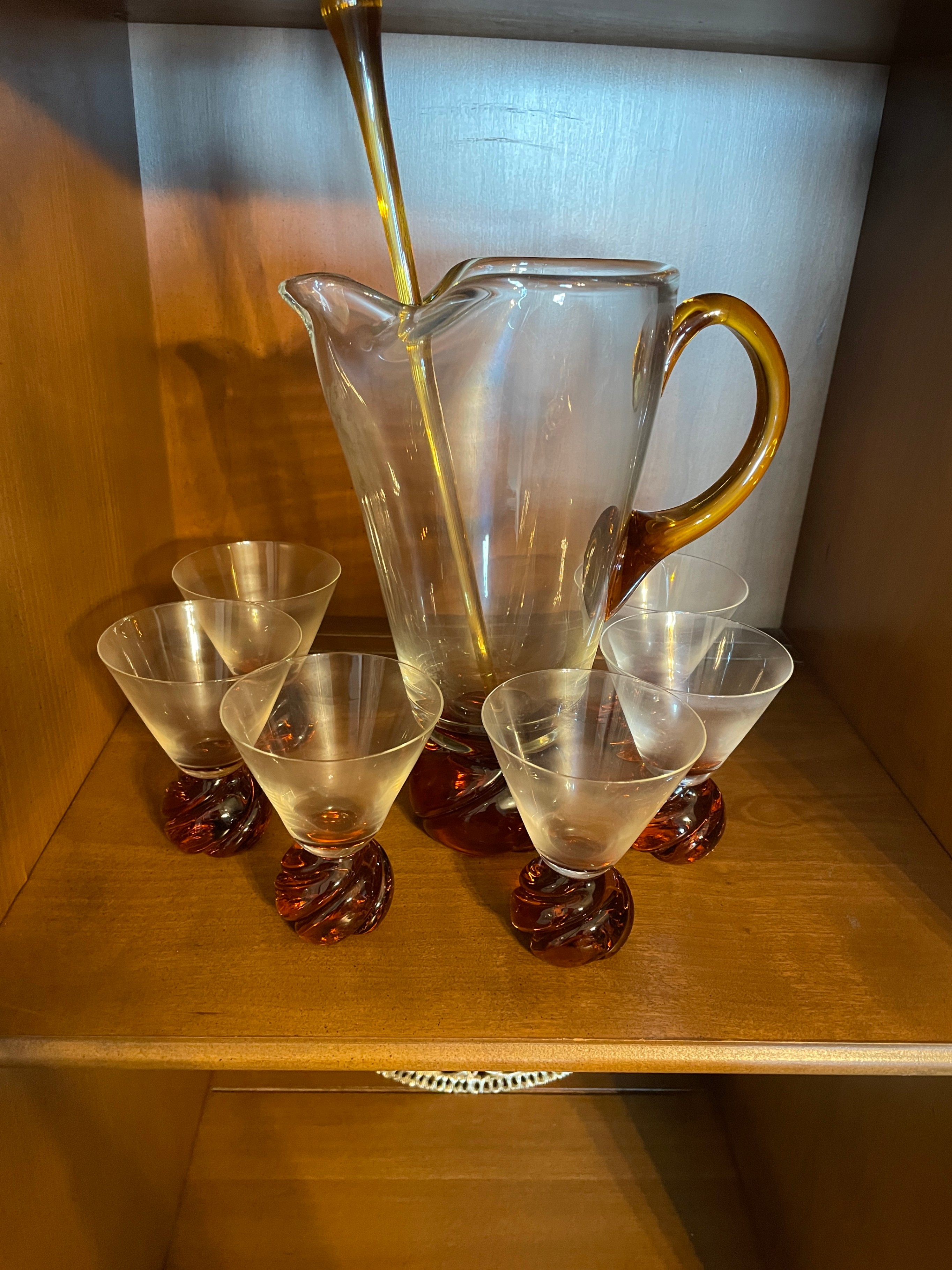 Vintage Art Glass Pitcher + 6 Glasses - photo 3