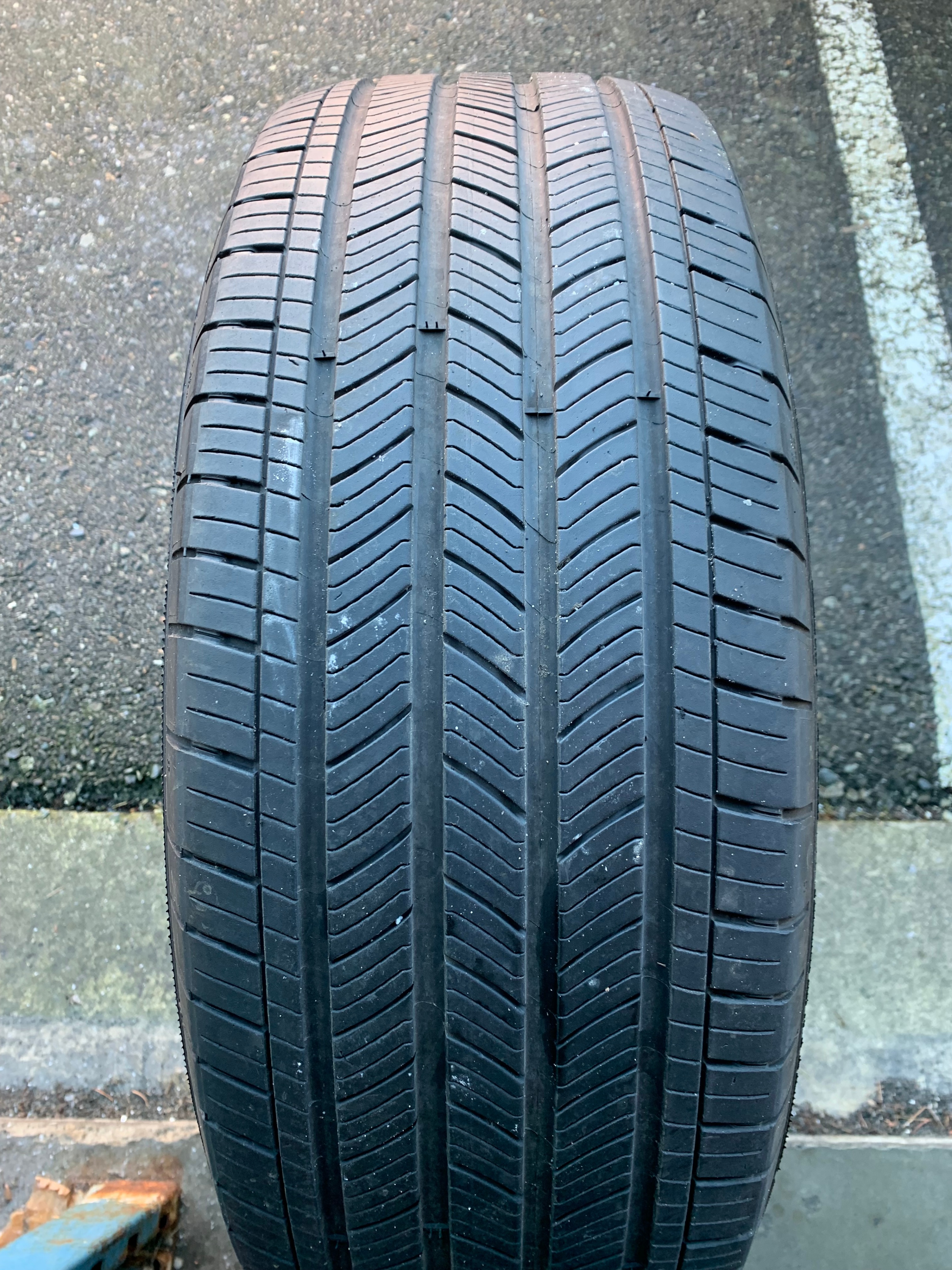 1 X single 235/50/20 M+S 100V Michelin Primacy A/S w 70% tread