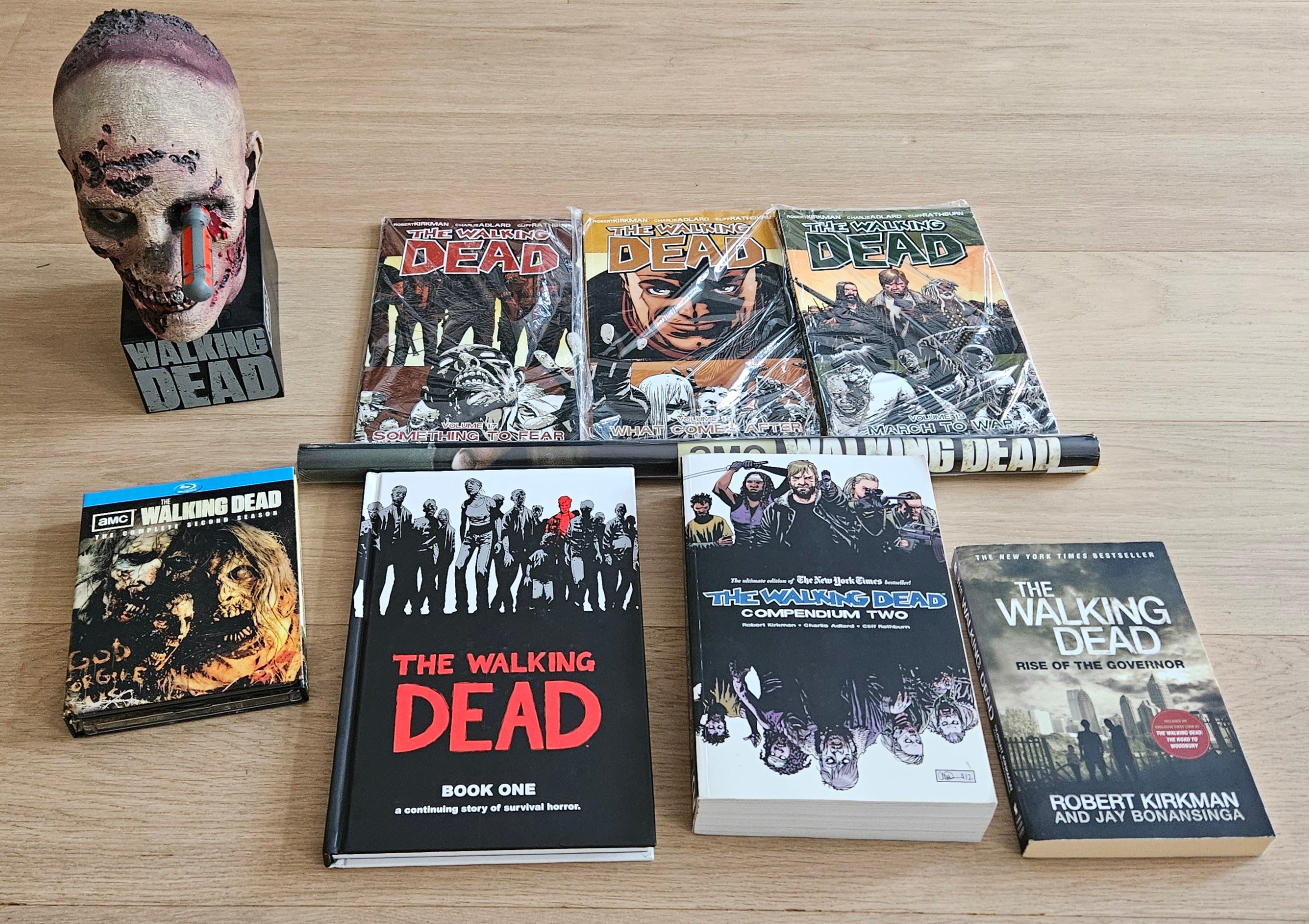 COLLECTORS: Walking Dead Collection - see detailed breakdown