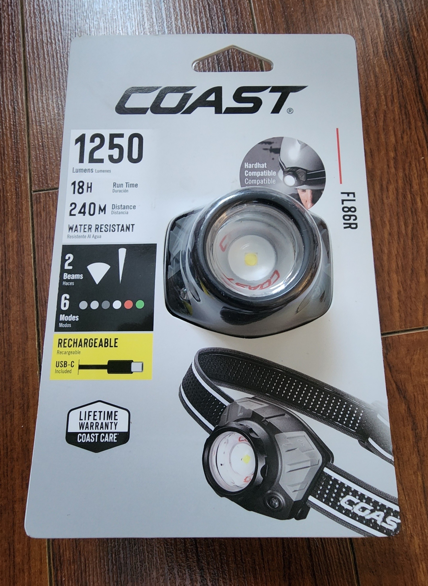 COAST FL86R 1250 Lumens LED Rechargeable Pure Beam Twist Focus
