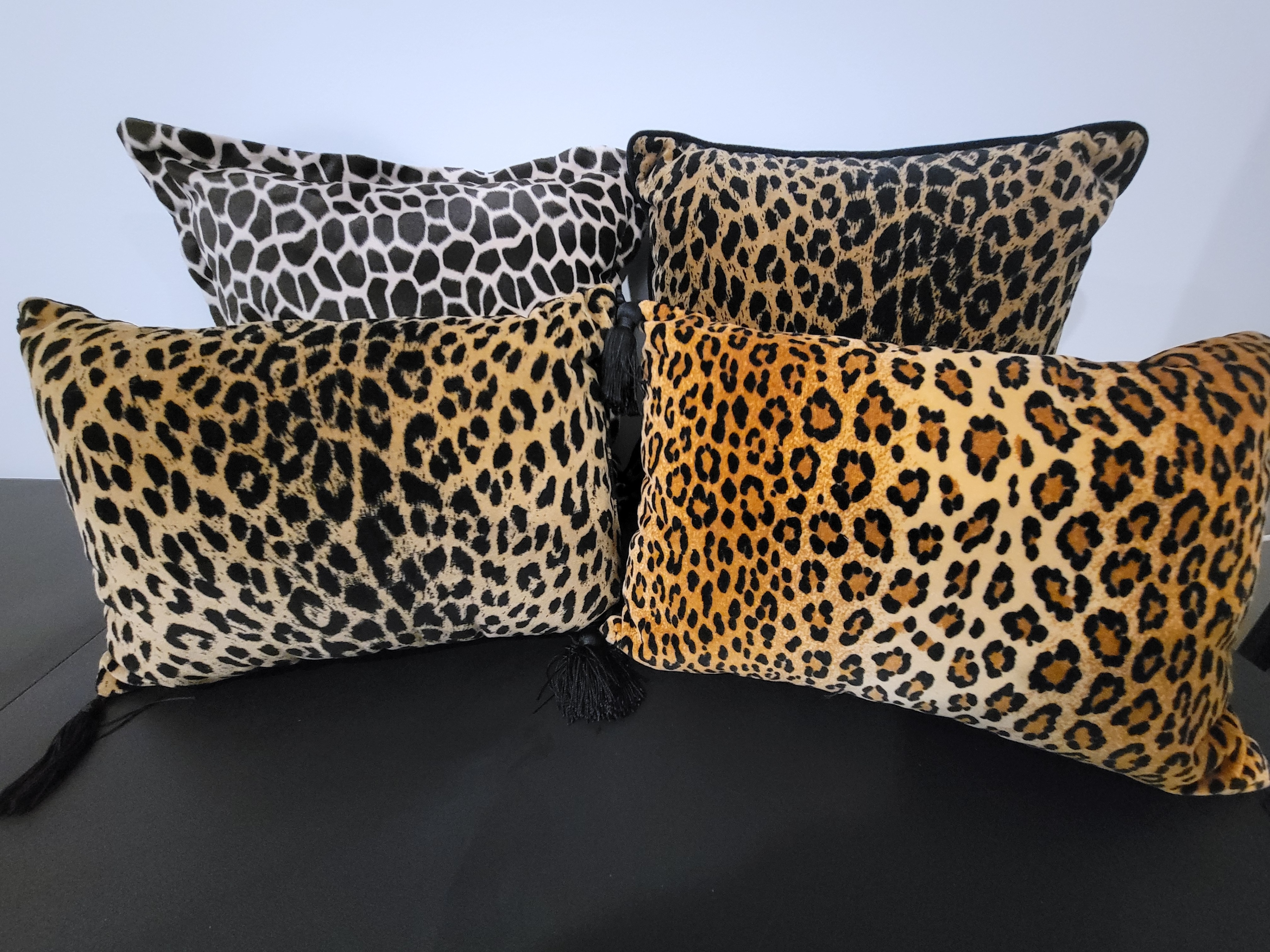 8 Decorative Pillows - Animal & Tropical (Set of 8) - photo 3