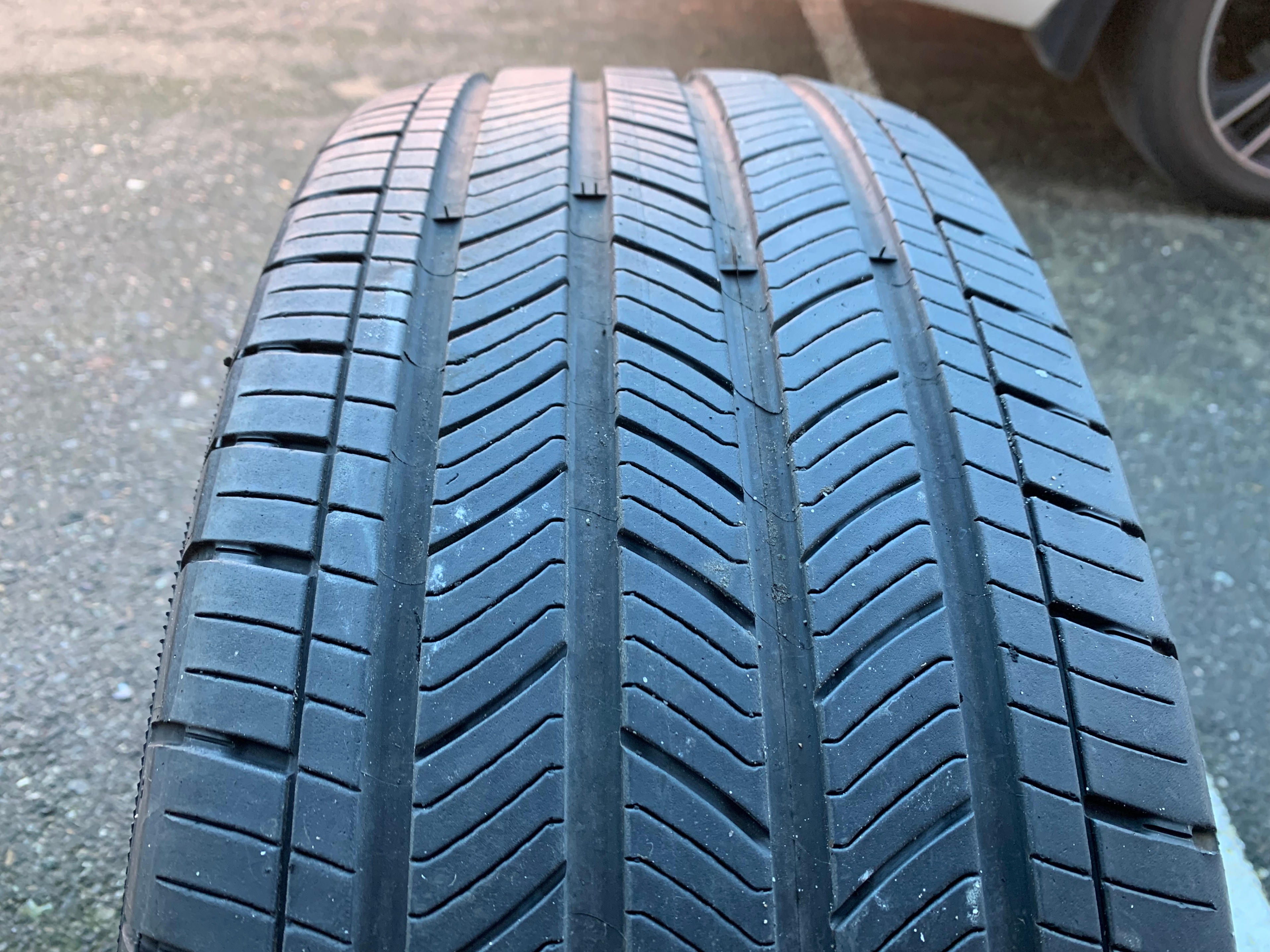 1 X single 235/50/20 M+S 100V Michelin Primacy A/S w 70% tread - photo 3