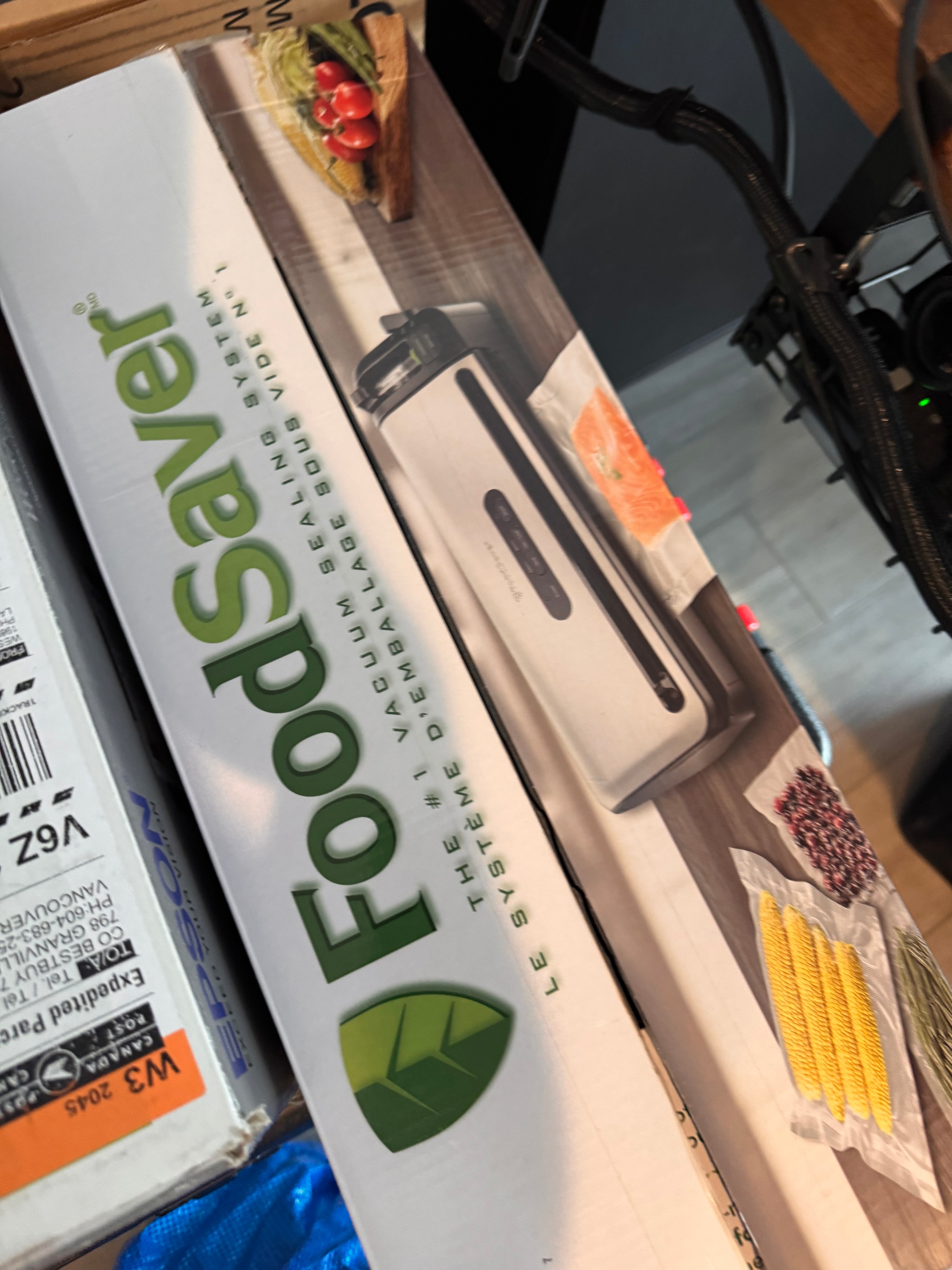 FoodSaver Vacuum Sealing System with Bags - photo 5
