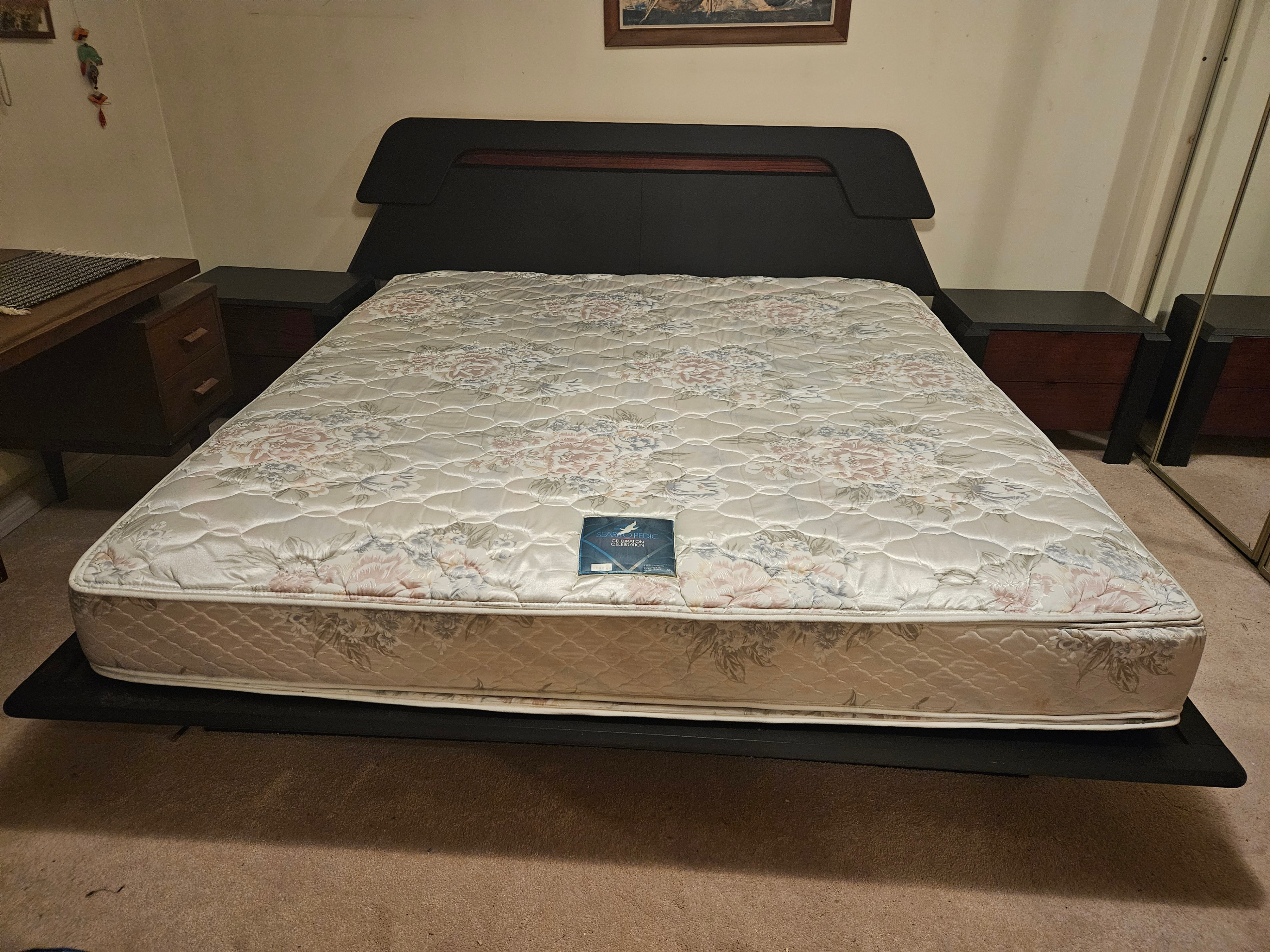 RETAIL $7,000 MEUBLES LAURIER 7pc Designer King Bedroom Set
