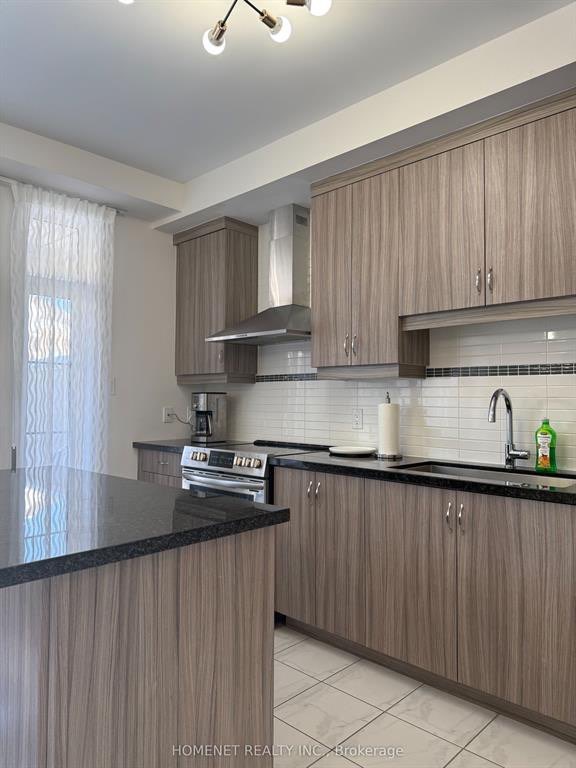 🚨 Spacious [4 Bed / 4 Bath] Town House for Rent in Vaughan - photo 4