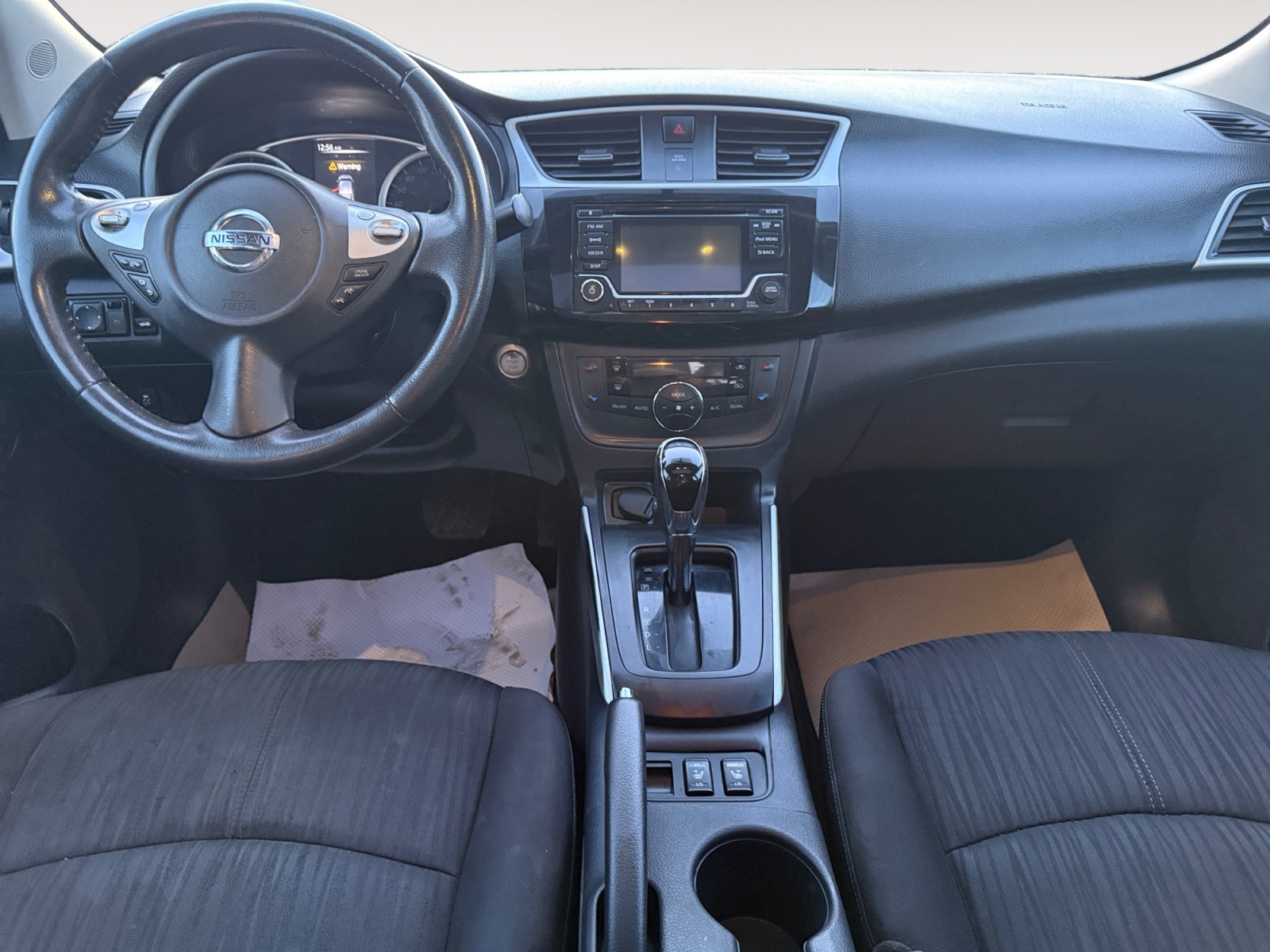 2018 Nissan Sentra SV - photo 4