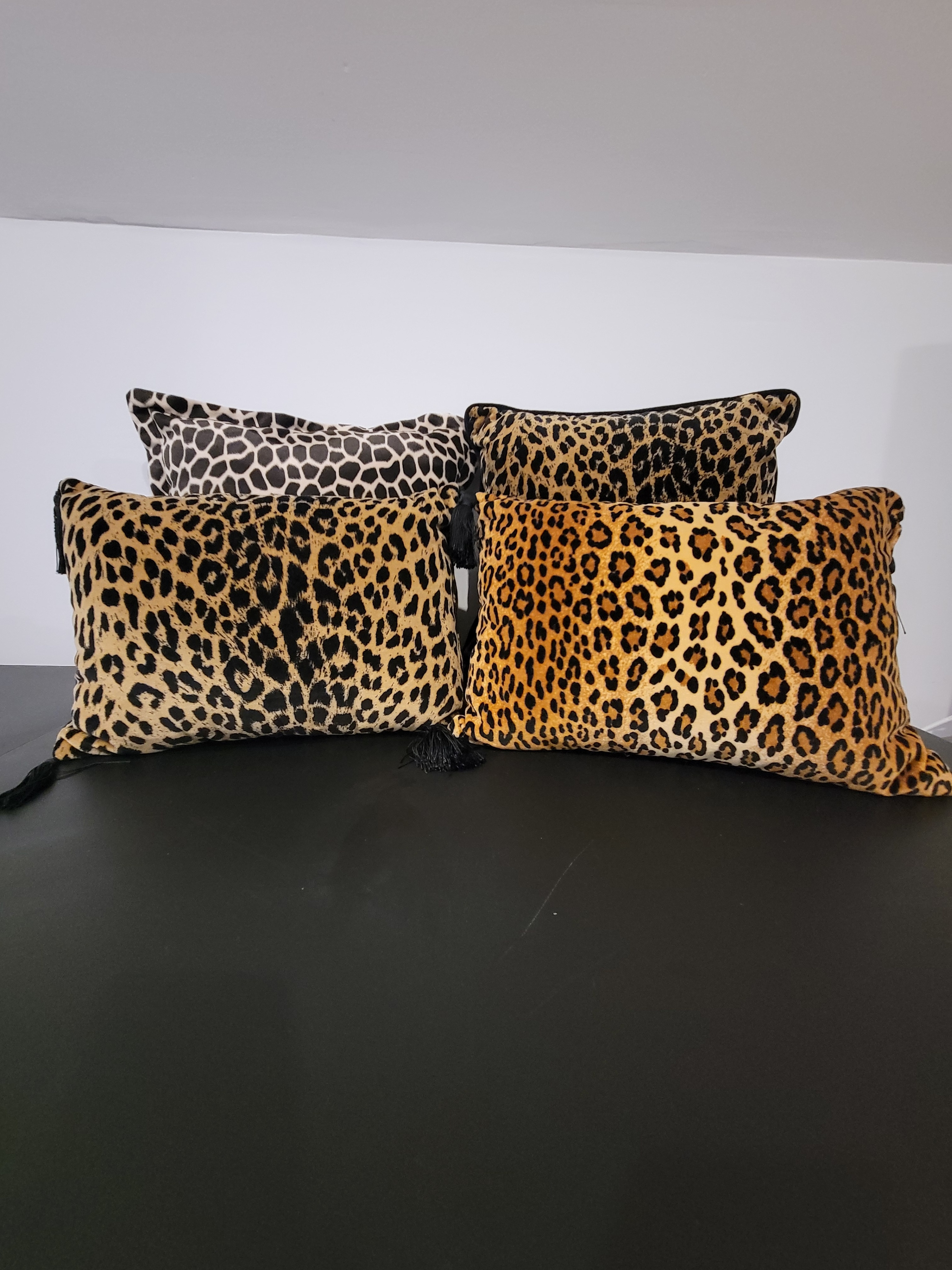 8 Decorative Pillows - Animal & Tropical (Set of 8) - photo 4