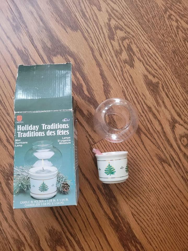 Holiday Traditions Mini Hurricane Lamp - photo 3