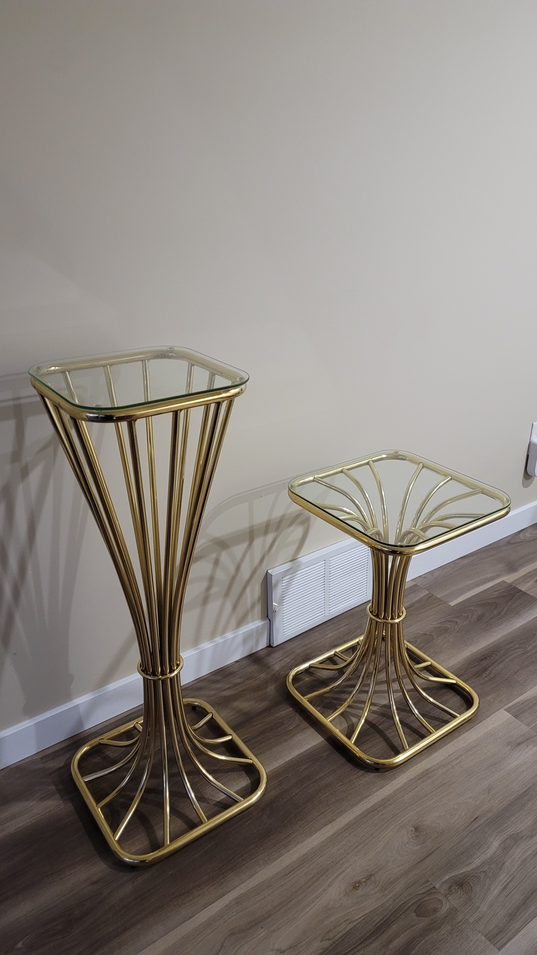 Welcome tables, flower stands