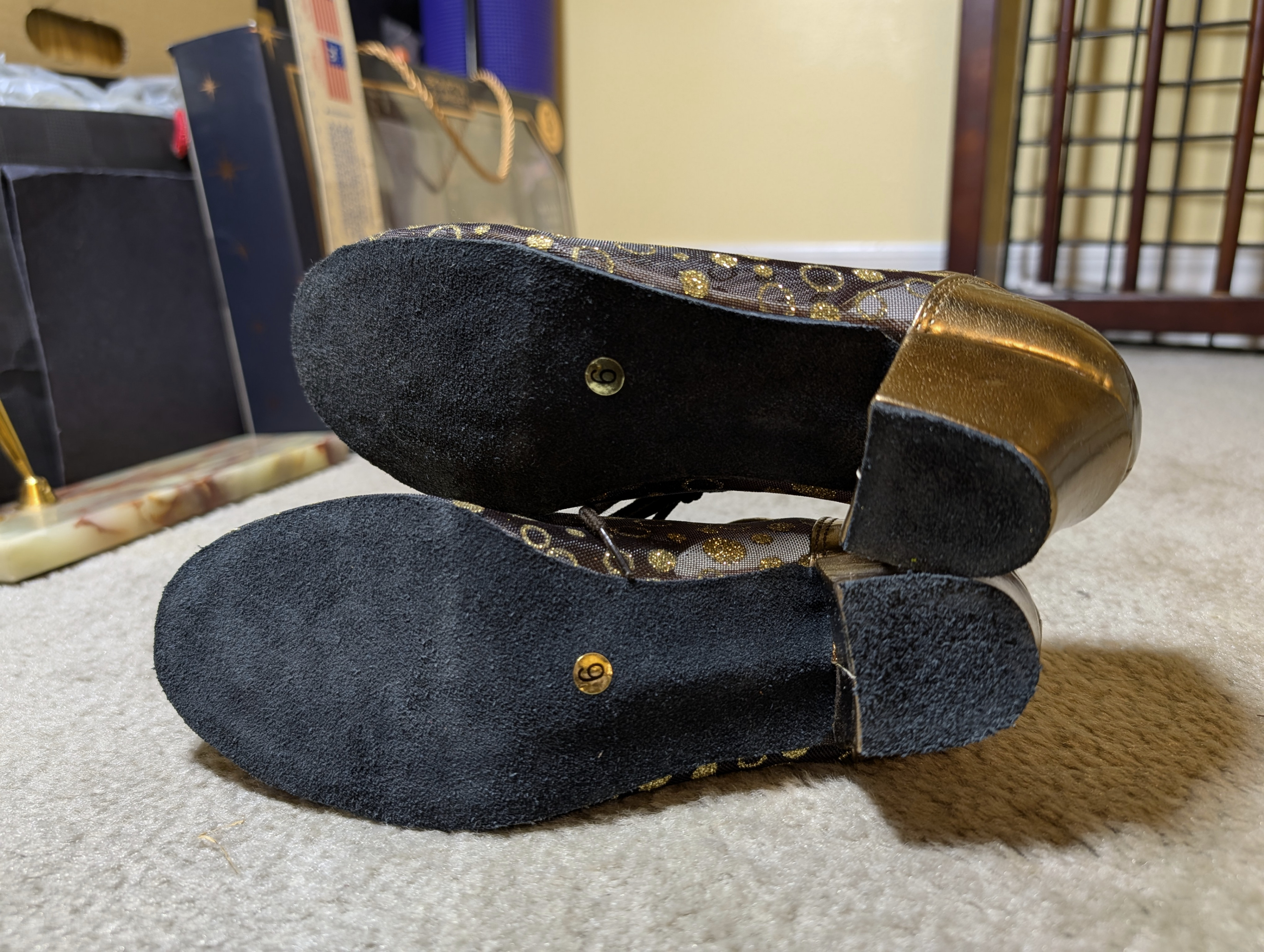 Women's Transluscent Mid-Heel Shoes With Spot Design - photo 4