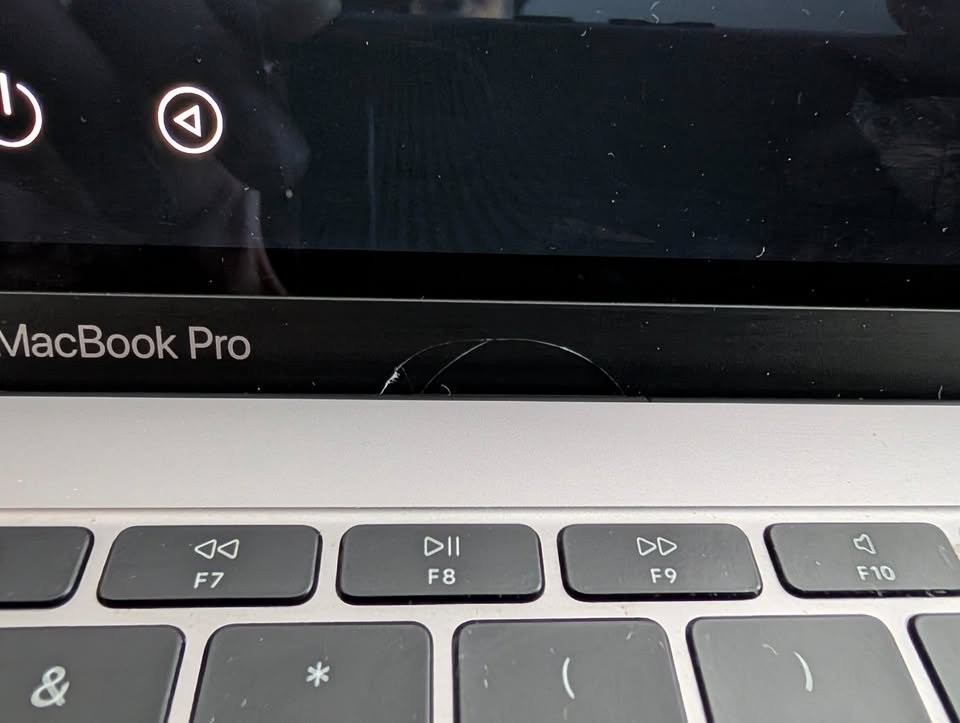 MacBook Pro 2017 -i5 2.3GHz Dual-Core Intel Core-8GB LPDDR3 RAM - photo 4