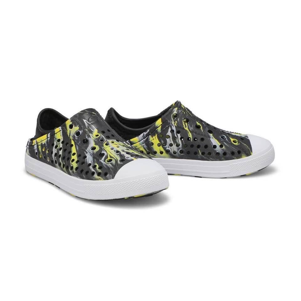 BRAND NEW boy youth skechers foamies surge slip on shoes size 2Y