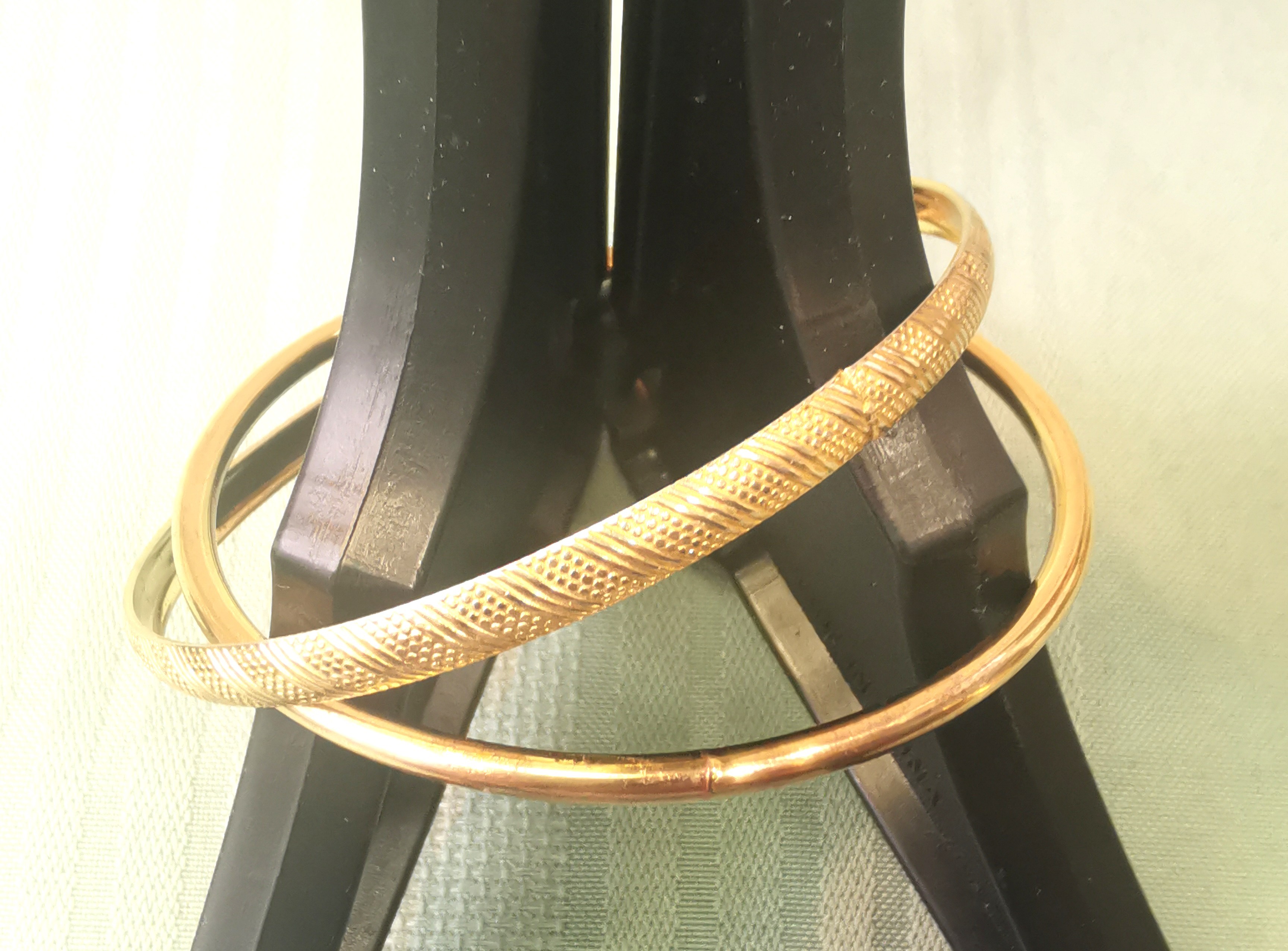 Set of 2 Gold Tone Bangle Bracelets 1982 Stippled Diamond Cut