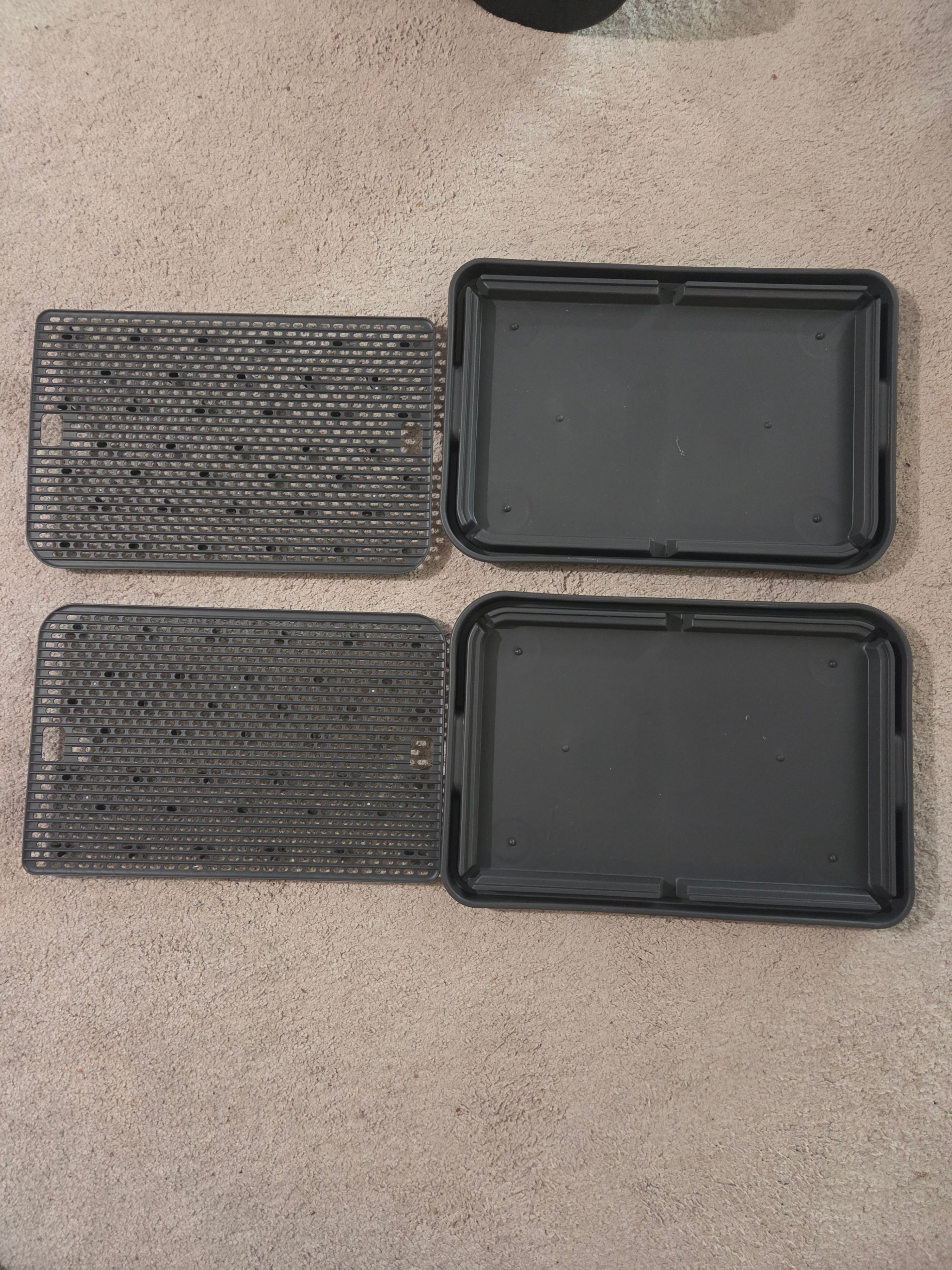 NEW Honeycomb Cat Litter Mat - photo 2