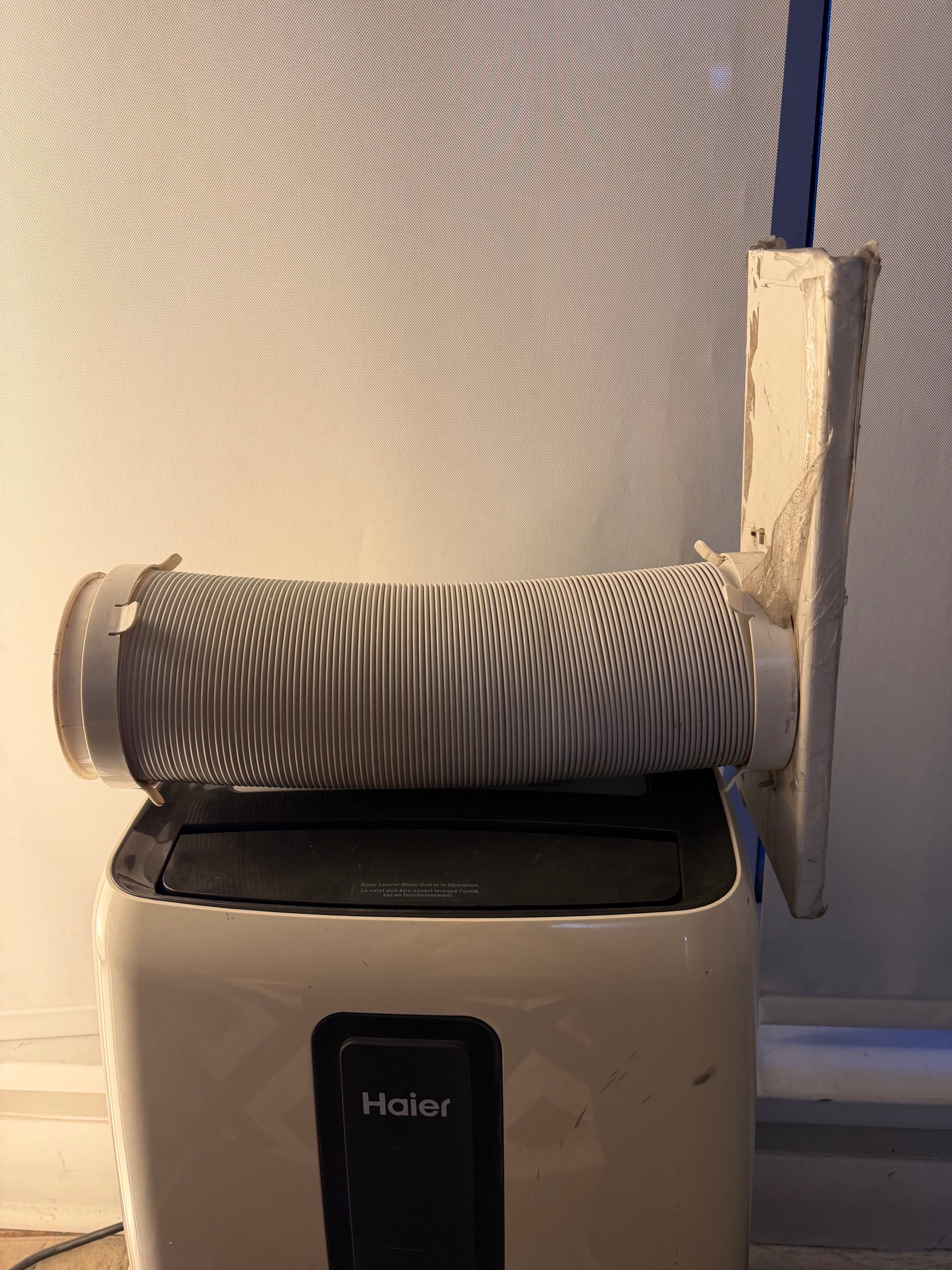 Haier Portable AC + Heater + Dehumidifier - photo 3