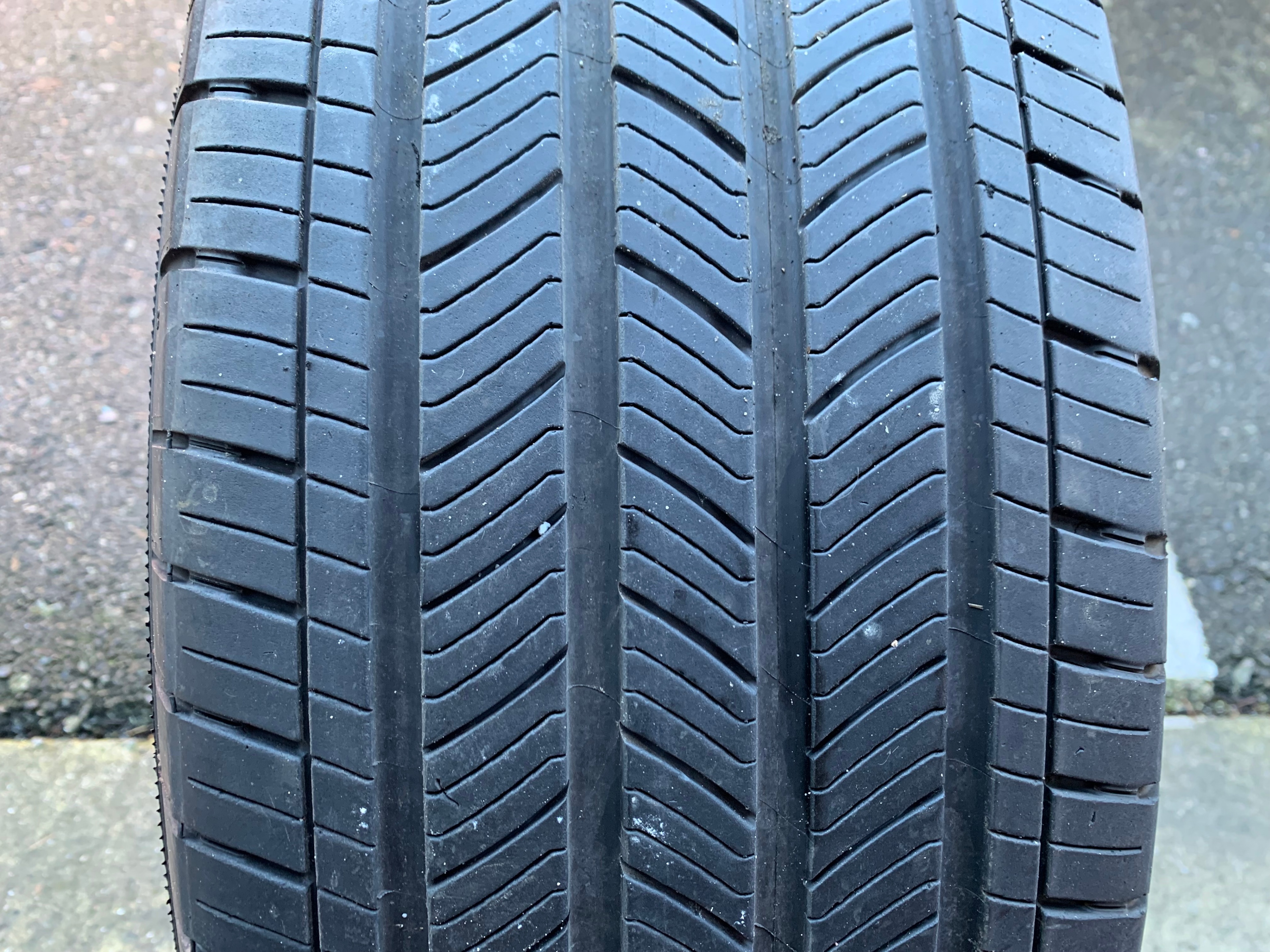 1 X single 235/50/20 M+S 100V Michelin Primacy A/S w 70% tread - photo 2