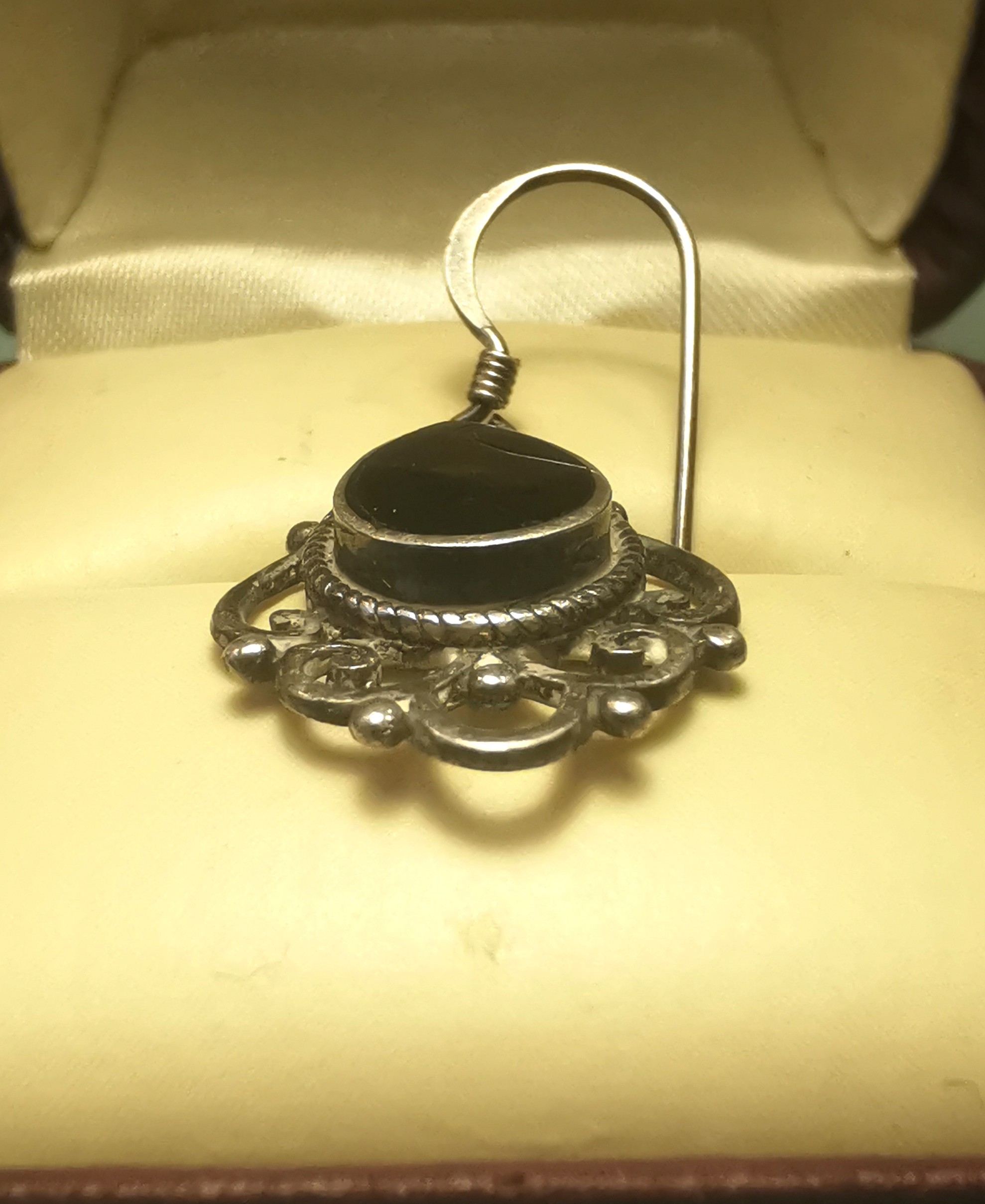 Single 925 Sterling Silver Black Onyx Teardrop Earring .75" - photo 2