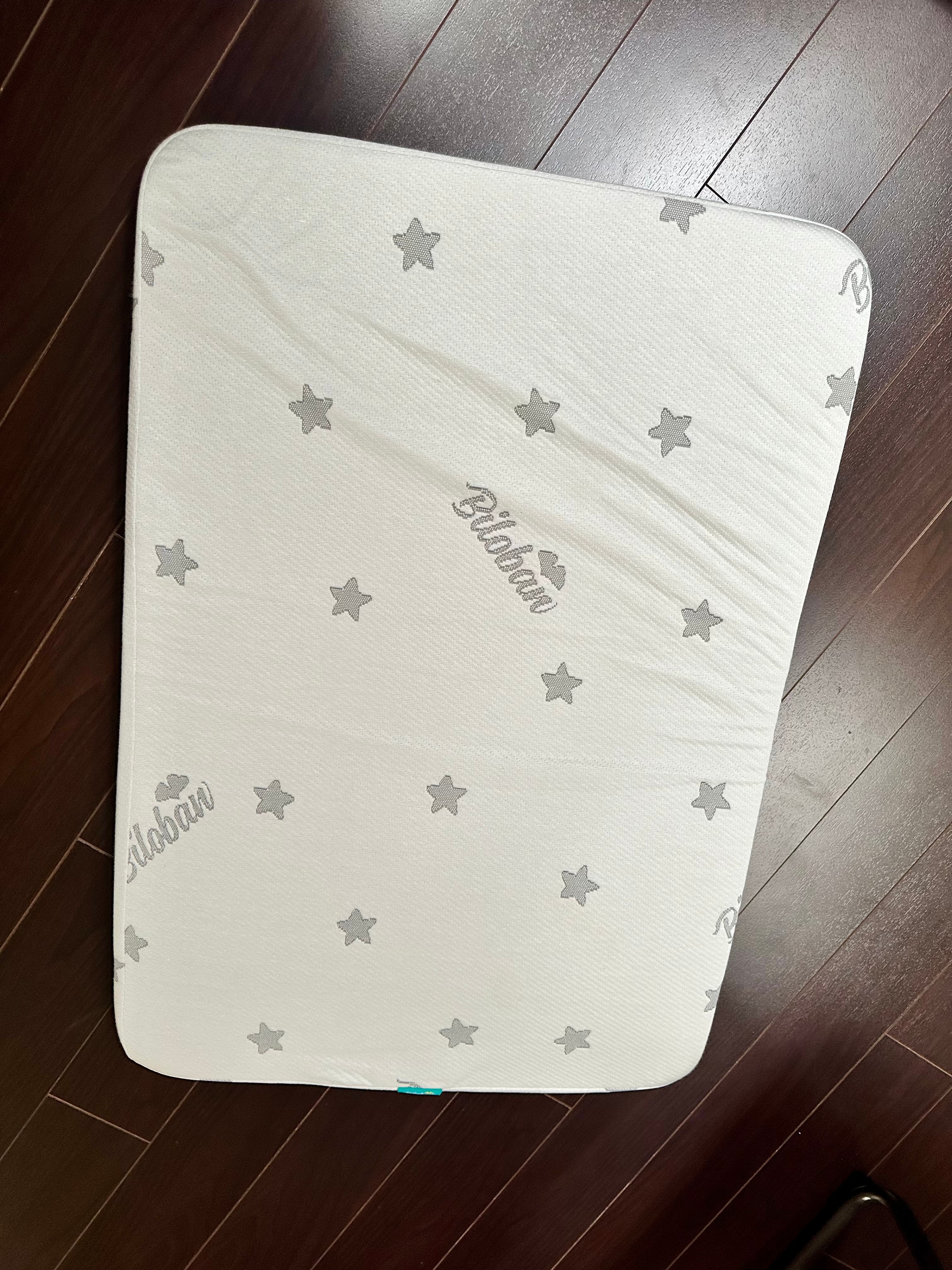Biloban DUAL SIDED pack&play mattress topper plus 3 covers - photo 2