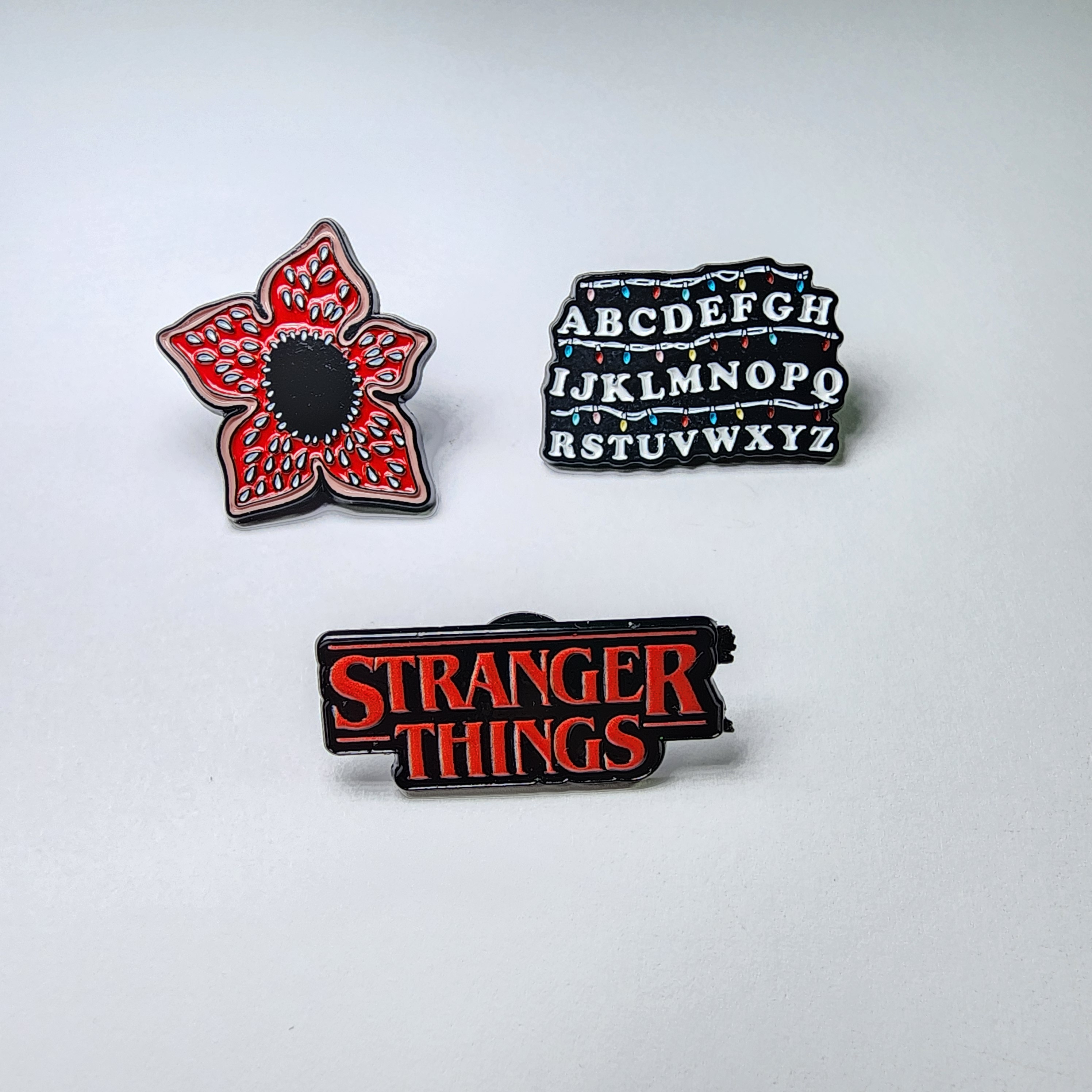 Stranger Things Set of 3 Brooch Enamel Pins - photo 2