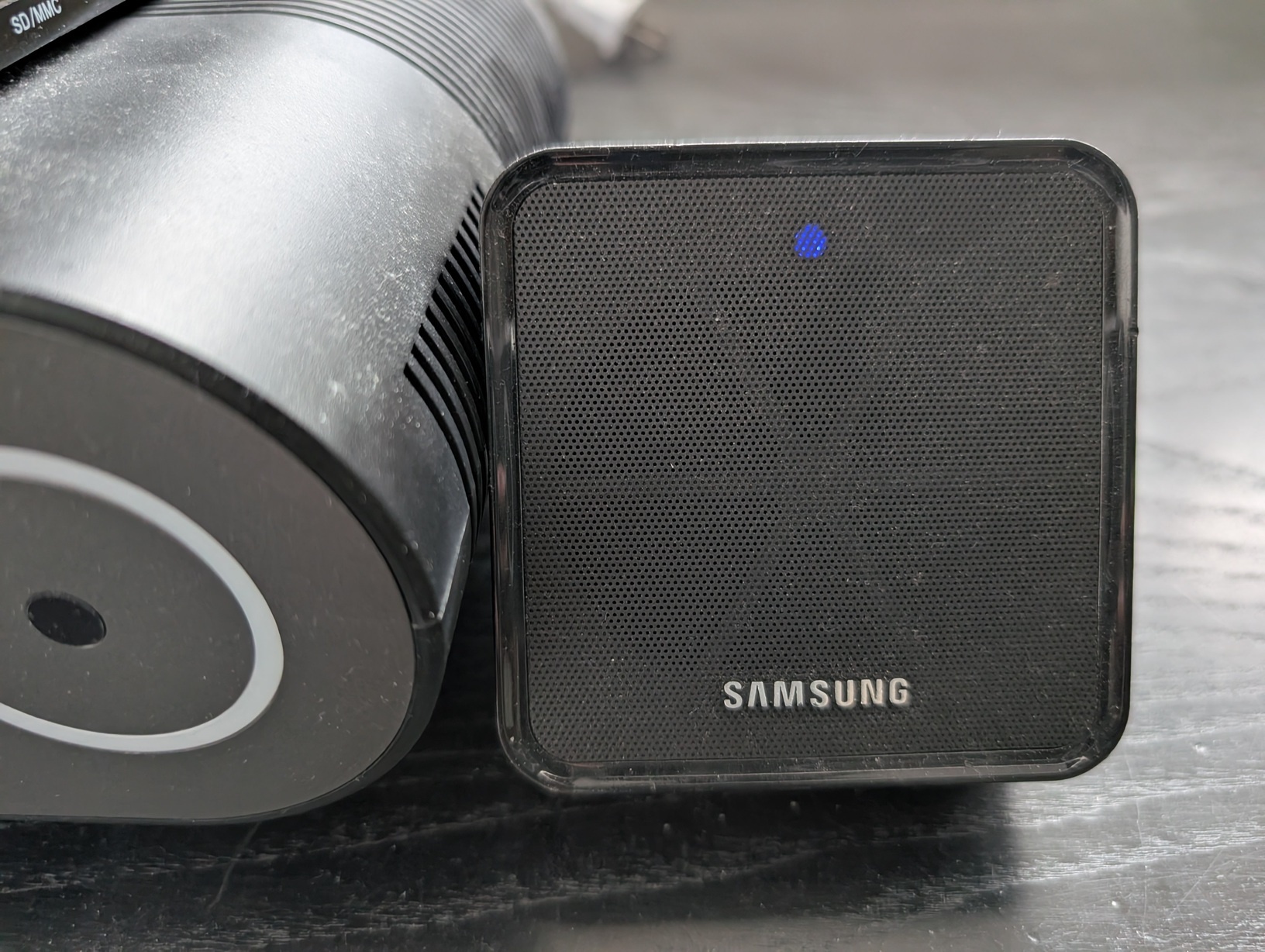ERISAN home projector, Samsung speakers and Android TV Box - photo 3
