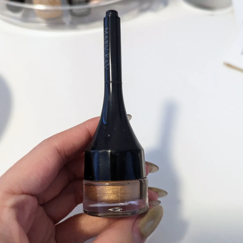 Gold Liquid Eyeliner