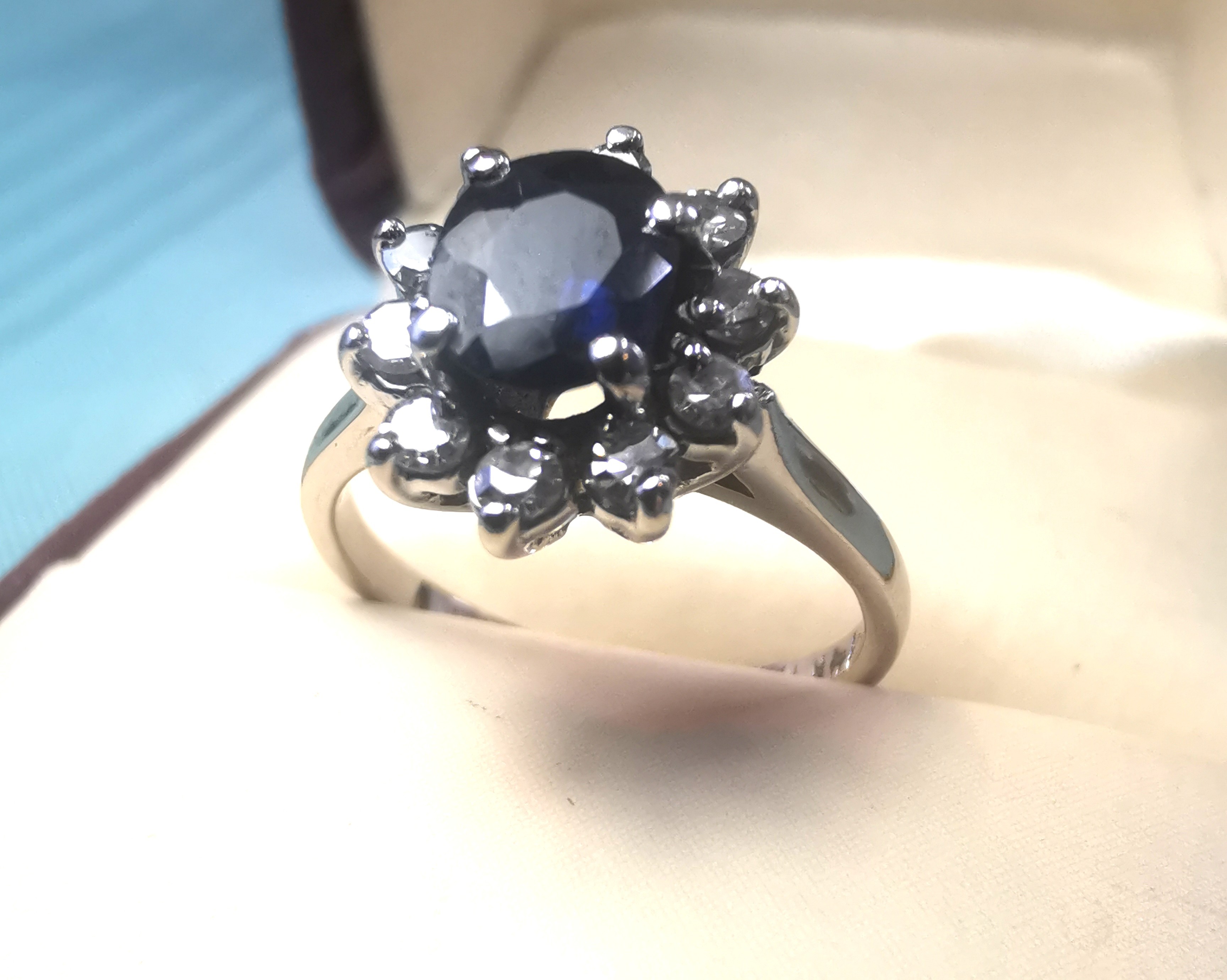 Custom 1975 Canadian Heritage Piece Blue Sapphire & Diamonds - photo 2