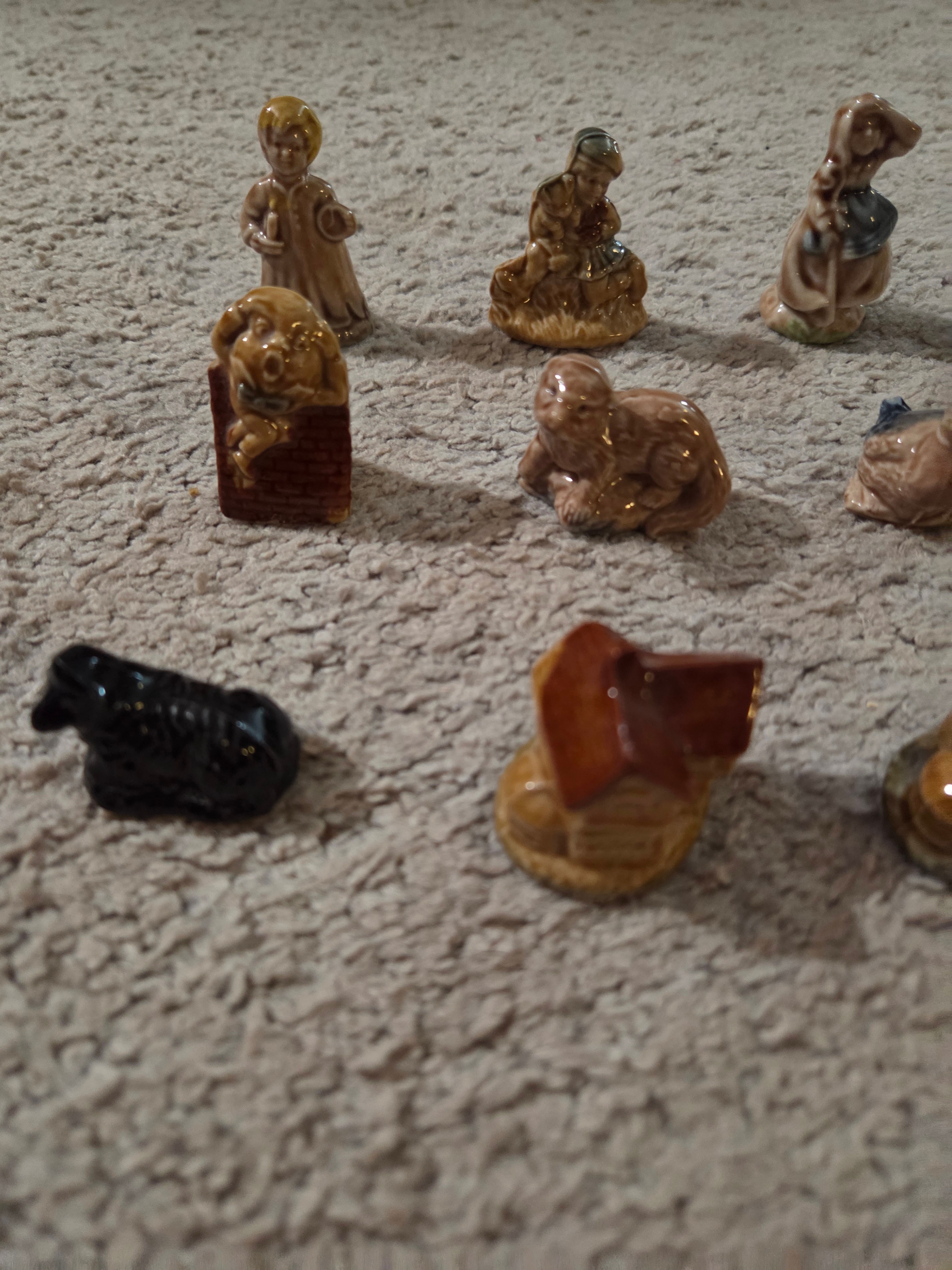 Rare Vintage Wade Whimsies Lot: Nursery Rhymes, Village Series+ - photo 2
