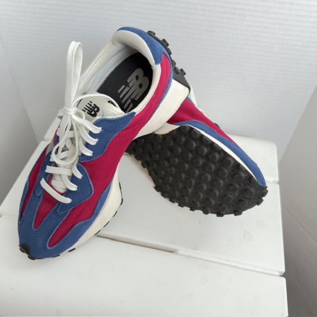 New Balance 327 Blue & Red Sneakers