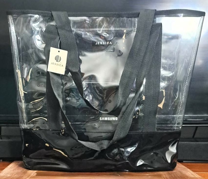 ✨ NEW Jessica 4-Pc Clear Travel Tote Iconic Pouches🥕 - photo 4