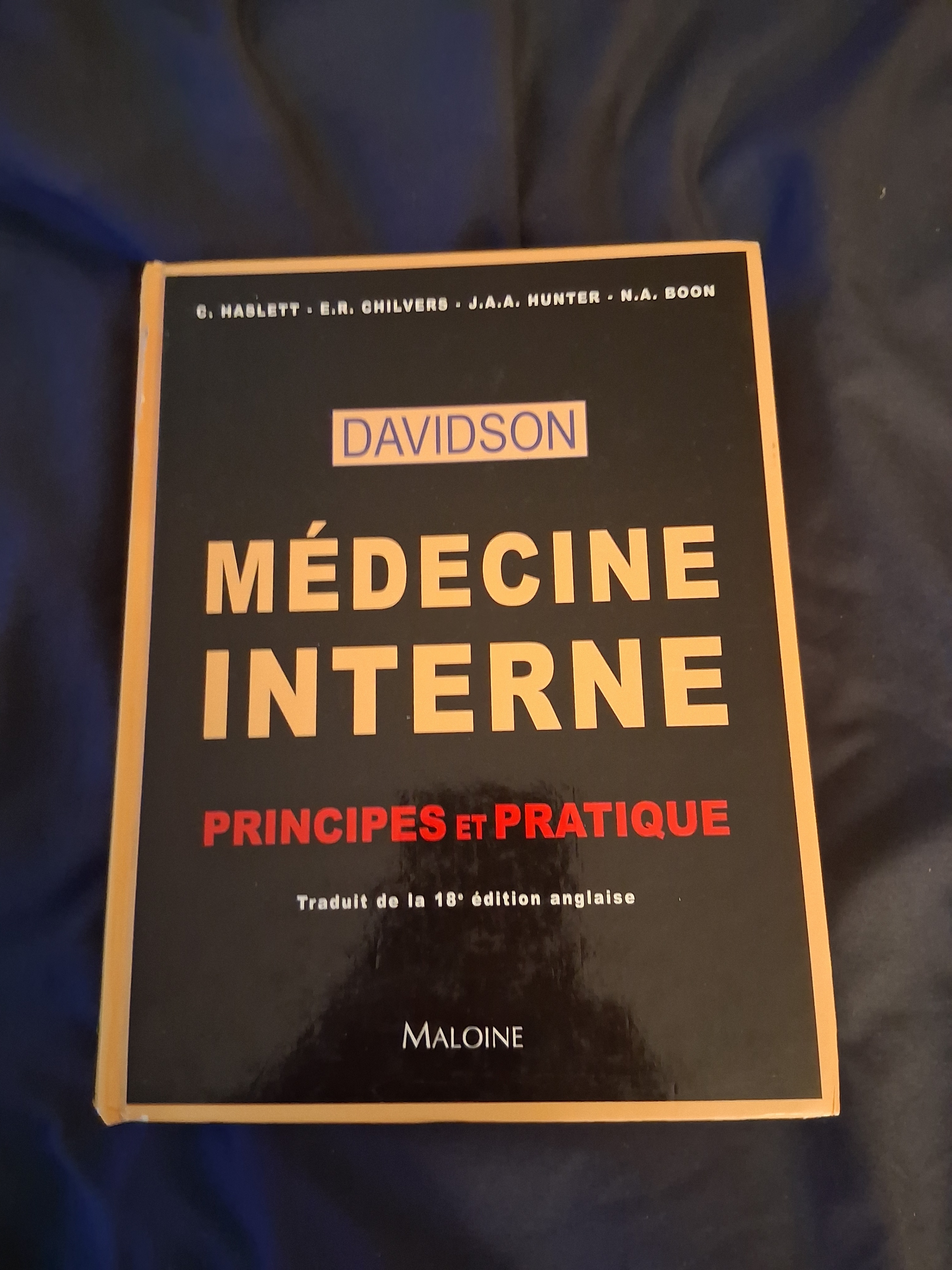 French Medecine Interne book for students or professionals