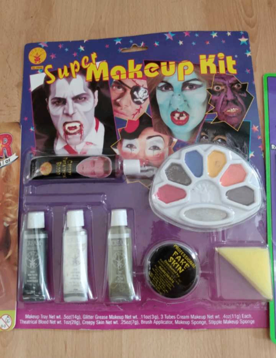 Makeup Kits: Glitter & Glow, Super Makeup, Jewel Elegance - photo 4