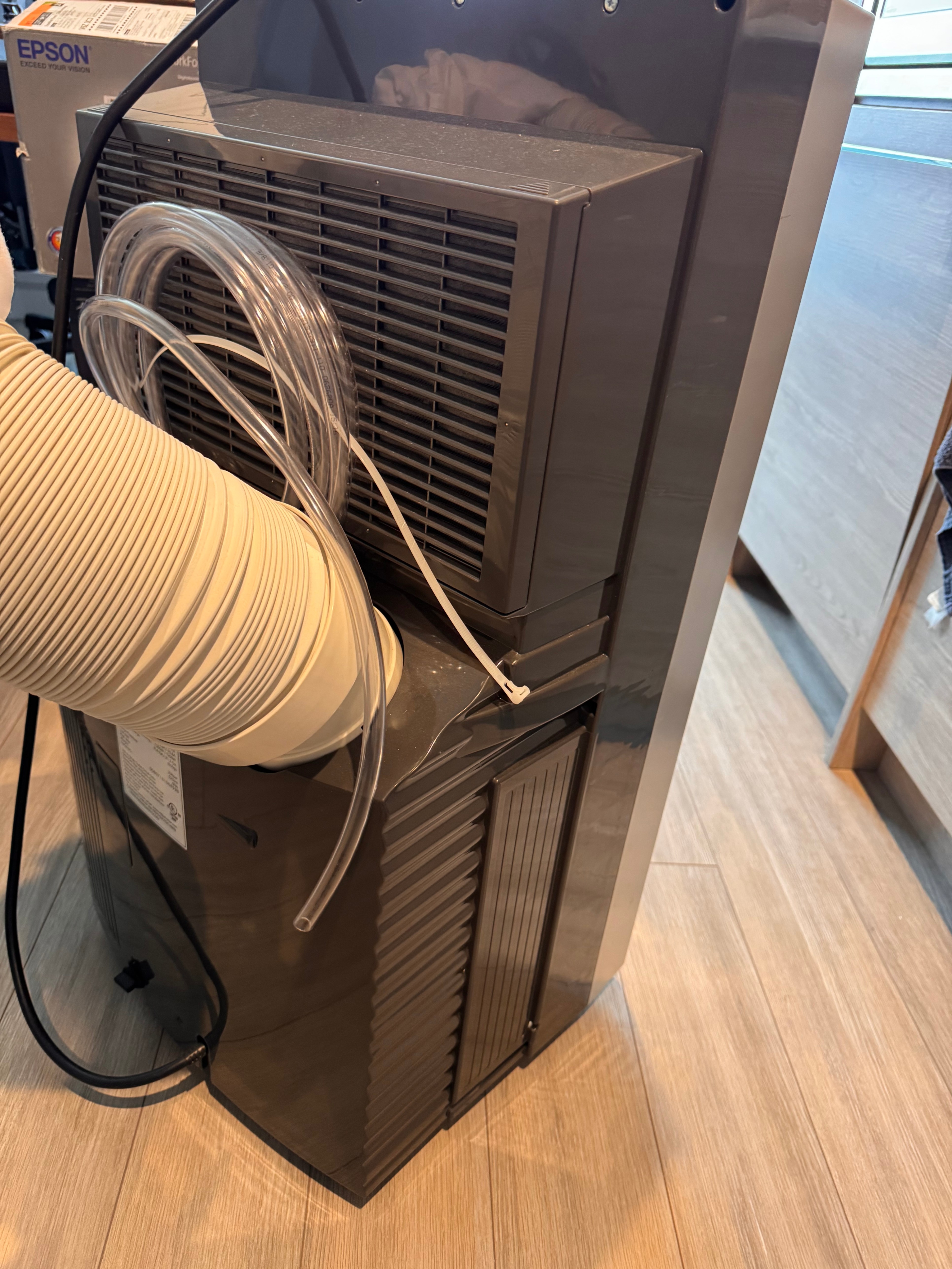 Portable Air Conditioner 14,000btu - photo 3