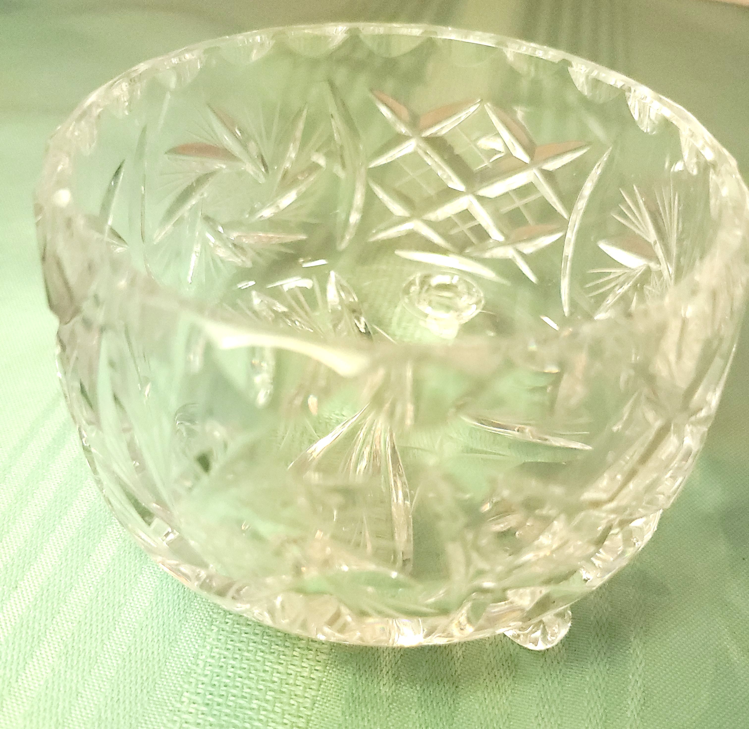 1970s 24% Lead Crystal Pinwheel Bowl - 3-Footed Hand Cut Polish - photo 2
