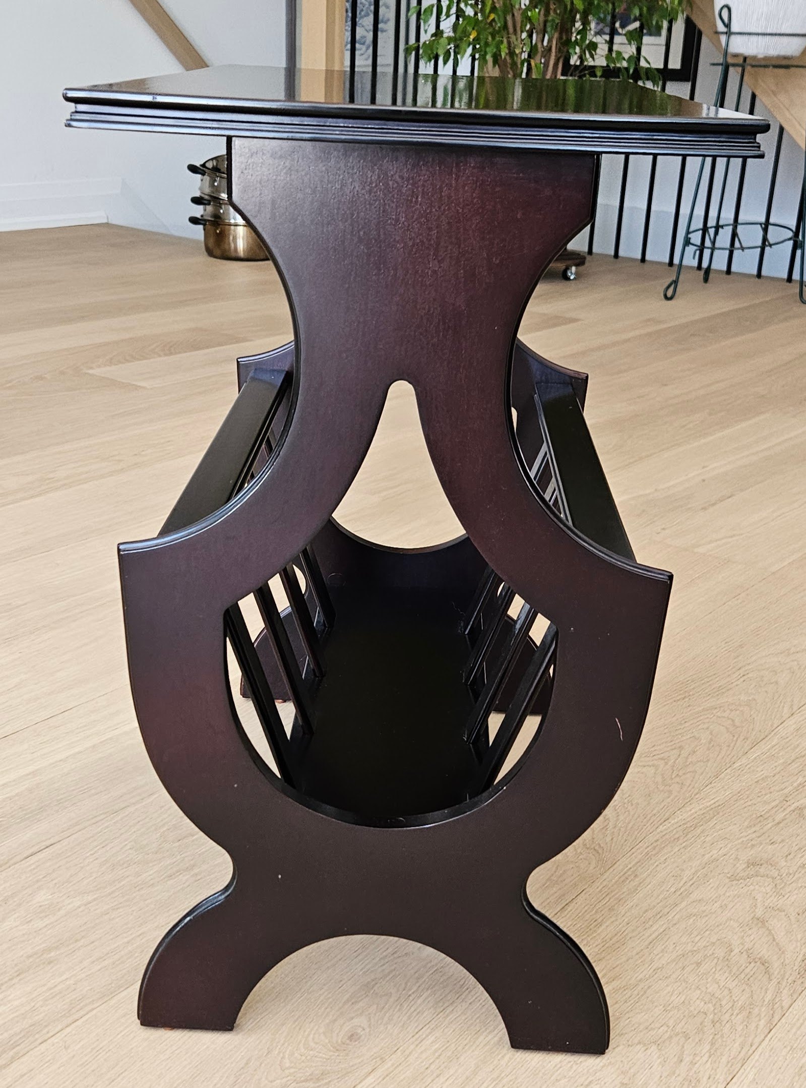 Bombay Company Coffee/Side Table with Magazine Rack - photo 2