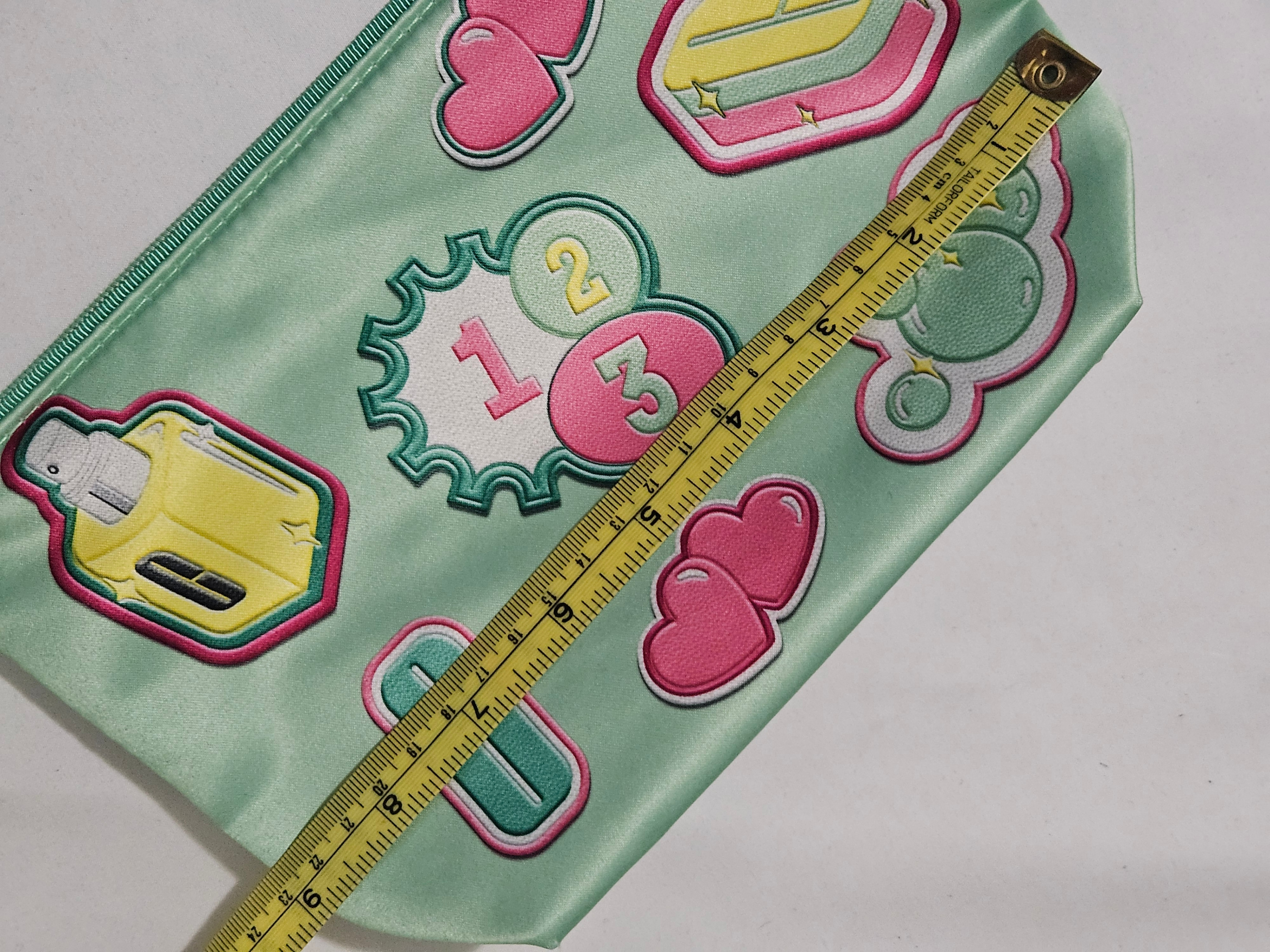 Clinique - Makeup Bag Mint Green 🏆 - photo 3