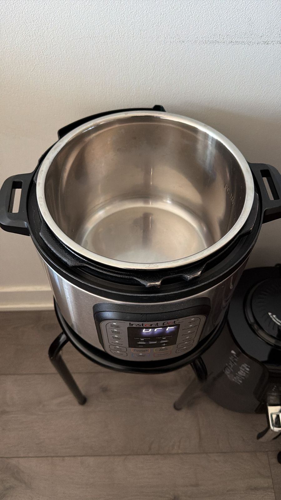 Instant Pot 8QT (8‐Quart) – Excellent Condition