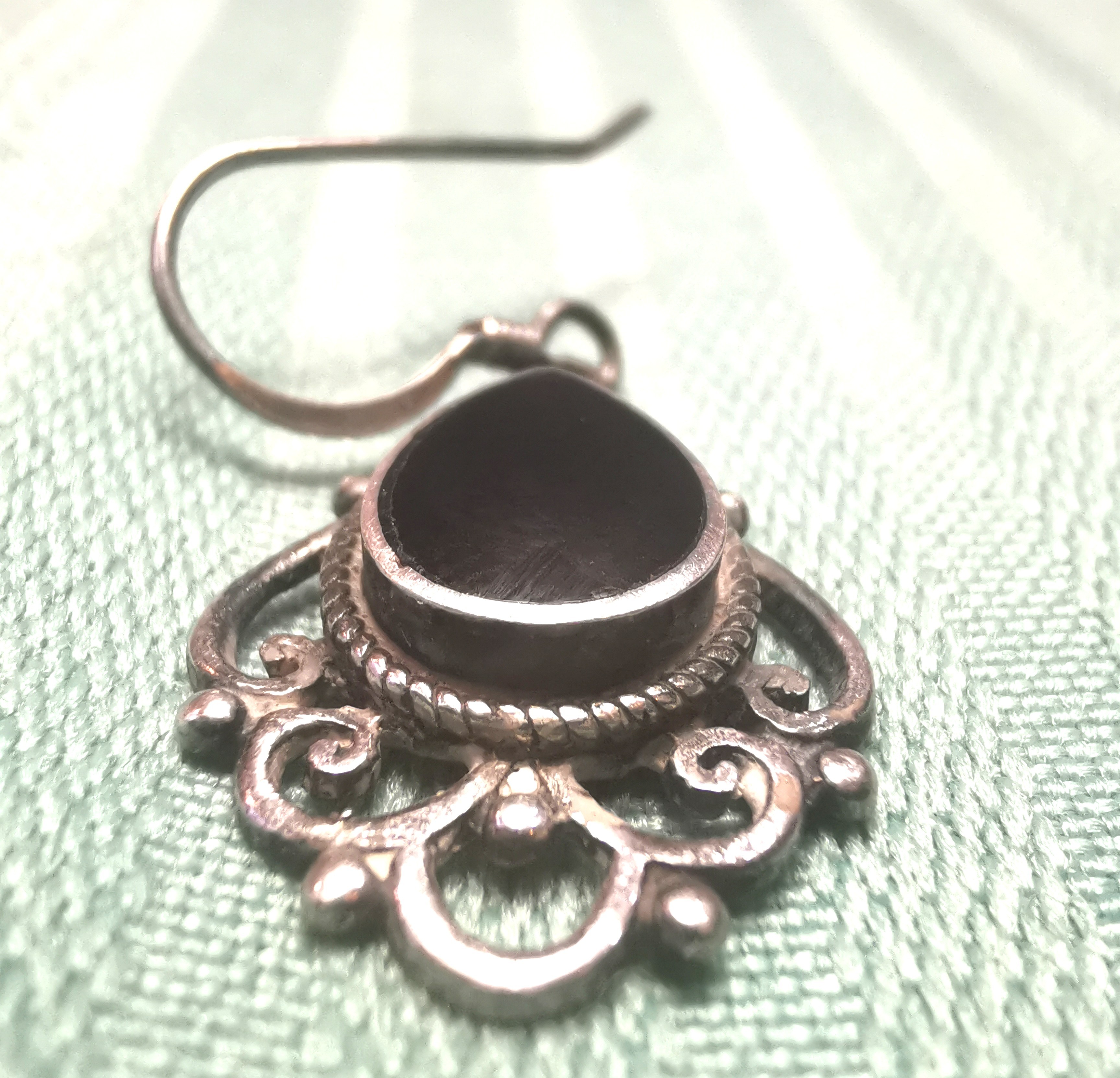 Single 925 Sterling Silver Black Onyx Teardrop Earring .75"