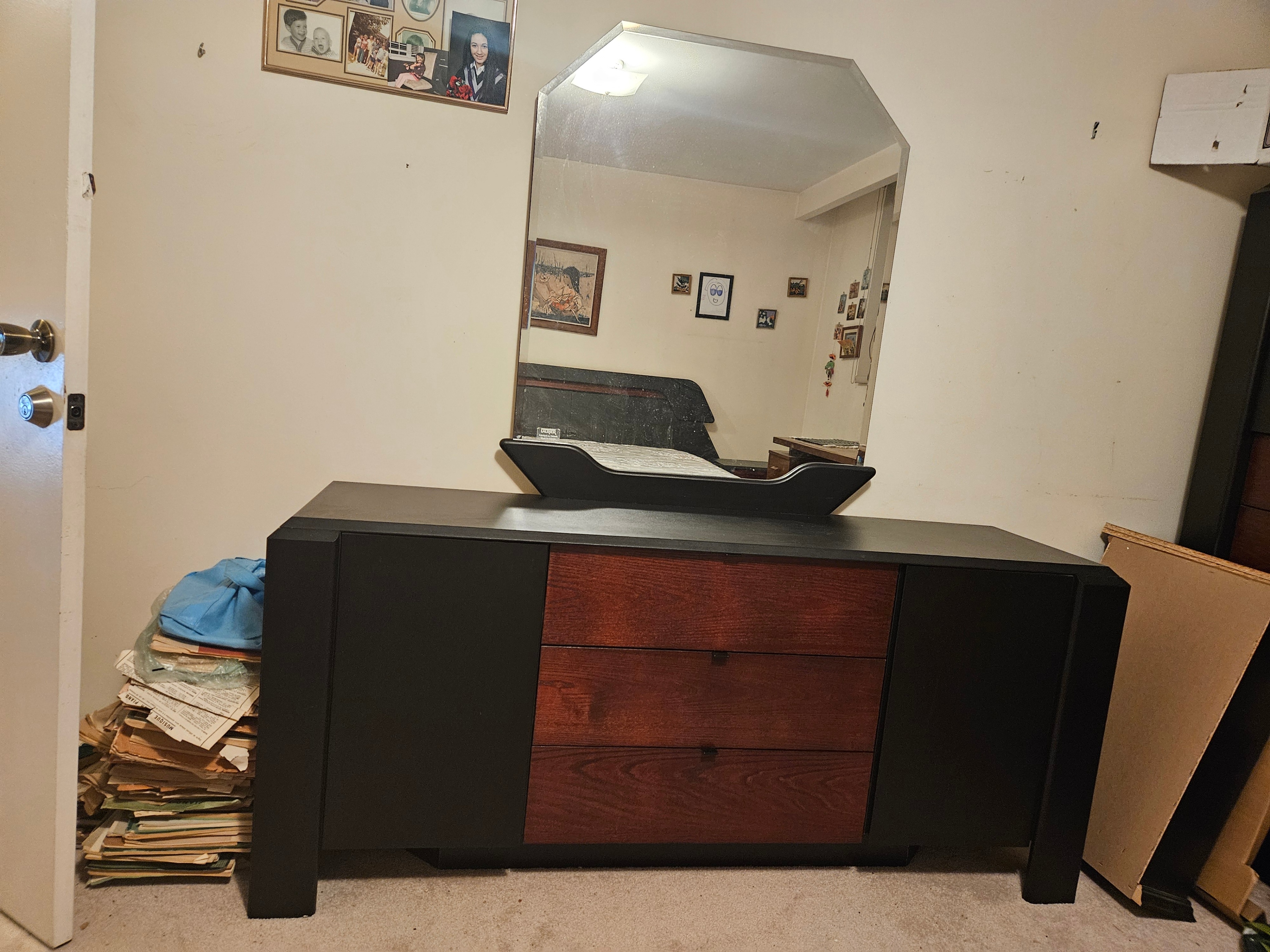 RETAIL $7,000 MEUBLES LAURIER 7pc Designer King Bedroom Set - photo 2