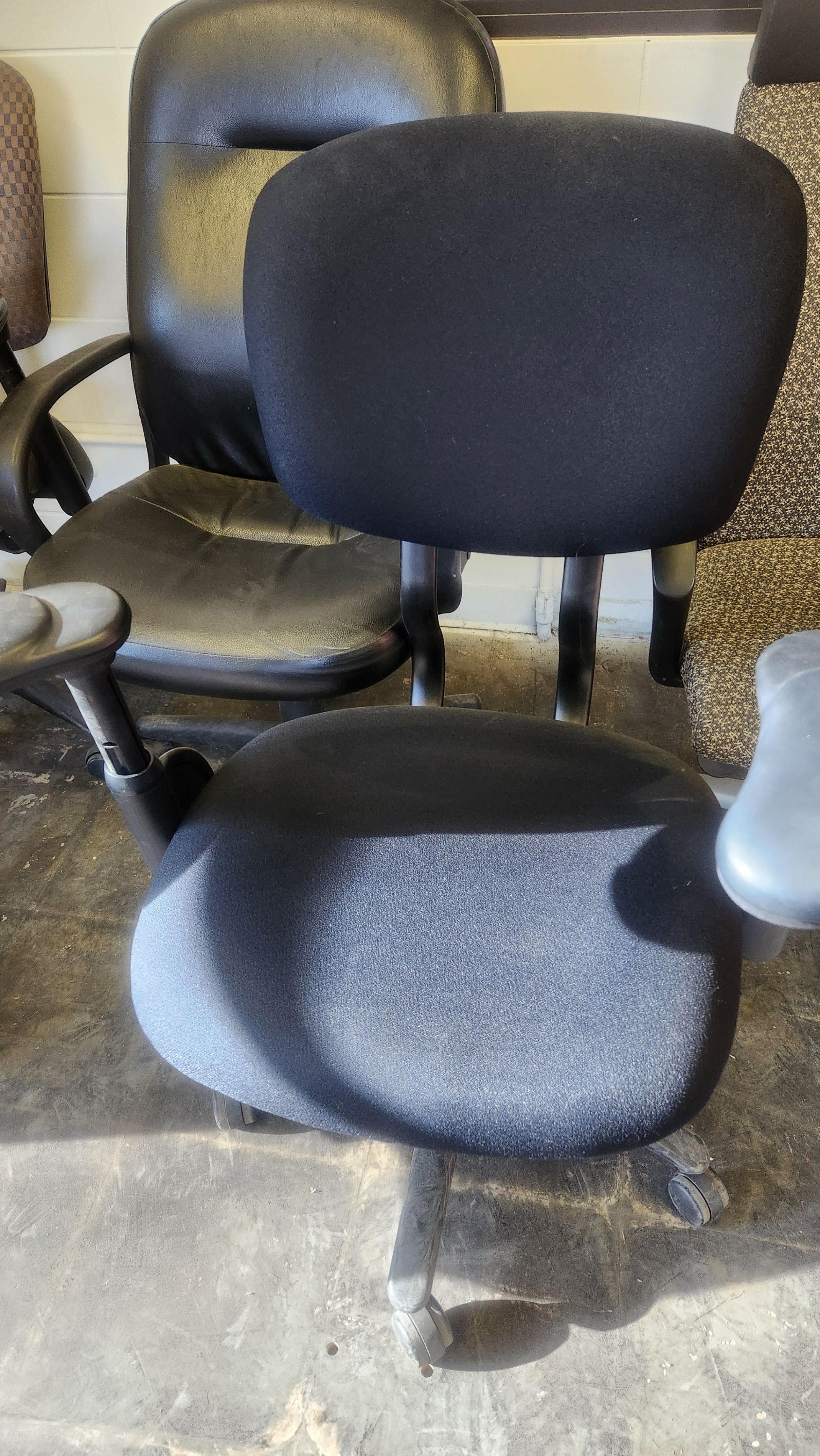 Office Chairs - photo 2