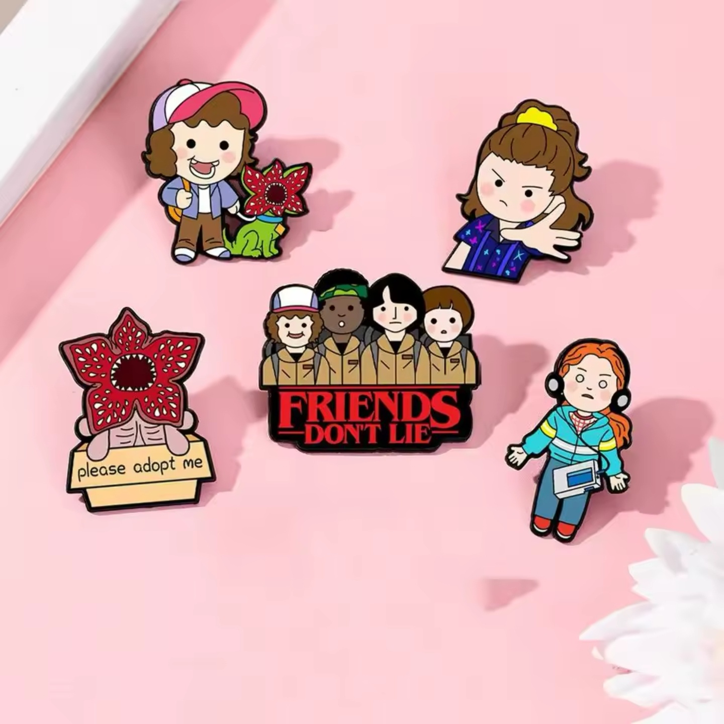Stranger Things Set of 9 Brooch Enamel Pins - photo 3