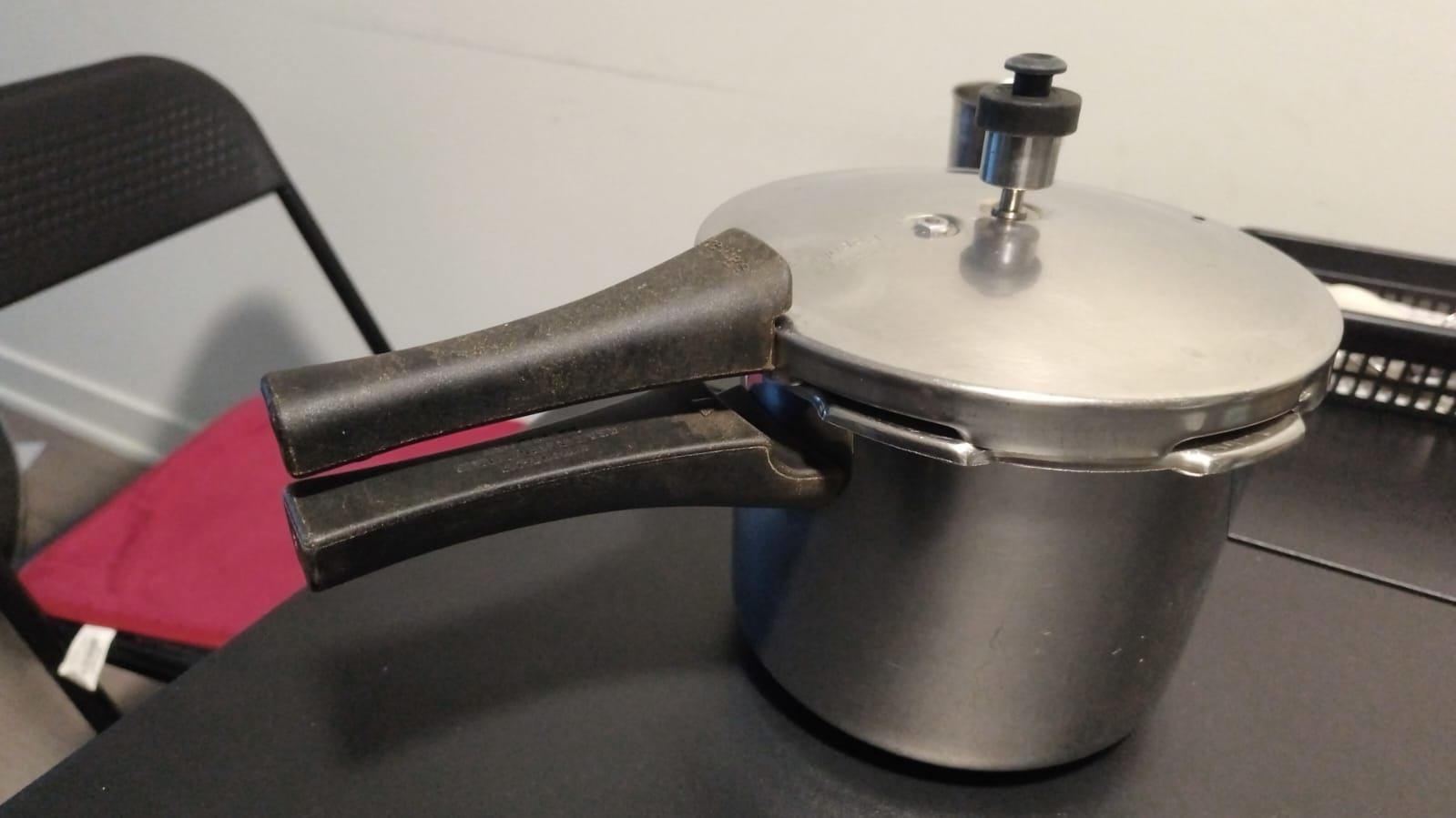 Steel 3L Pressure Cooker