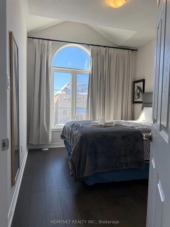 🚨 Spacious [4 Bed / 4 Bath] Town House for Rent in Vaughan - photo 5