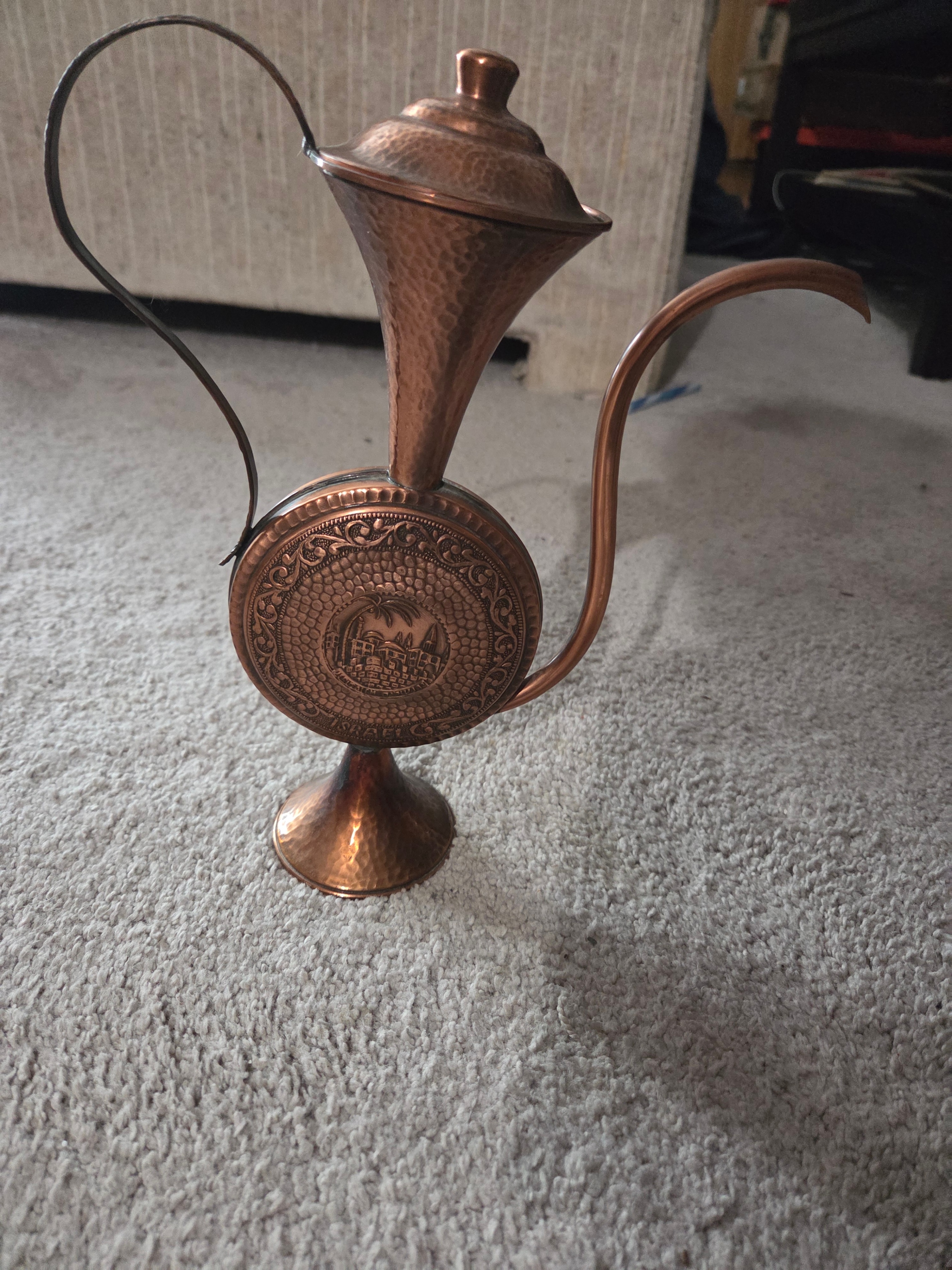 Vintage 10" Hammered Copper Pitcher - Made in Israel (Judaica) - photo 2