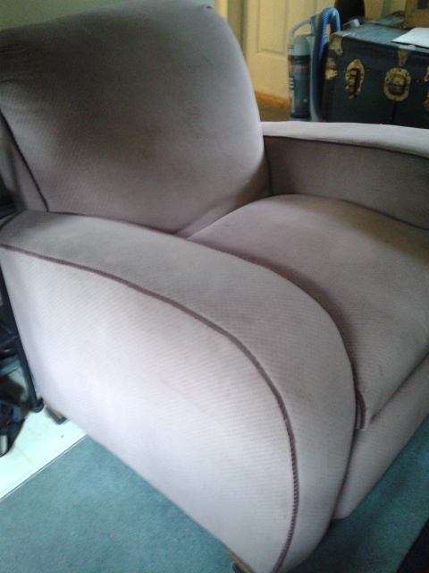 Art Deco Club Chair 🧡
