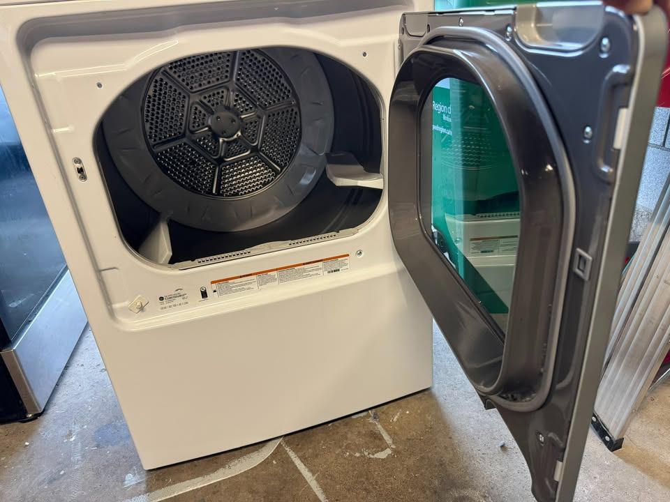 GE Front load electric dryer - photo 2