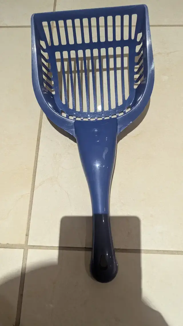 Van Ness Regular Litter Scoop